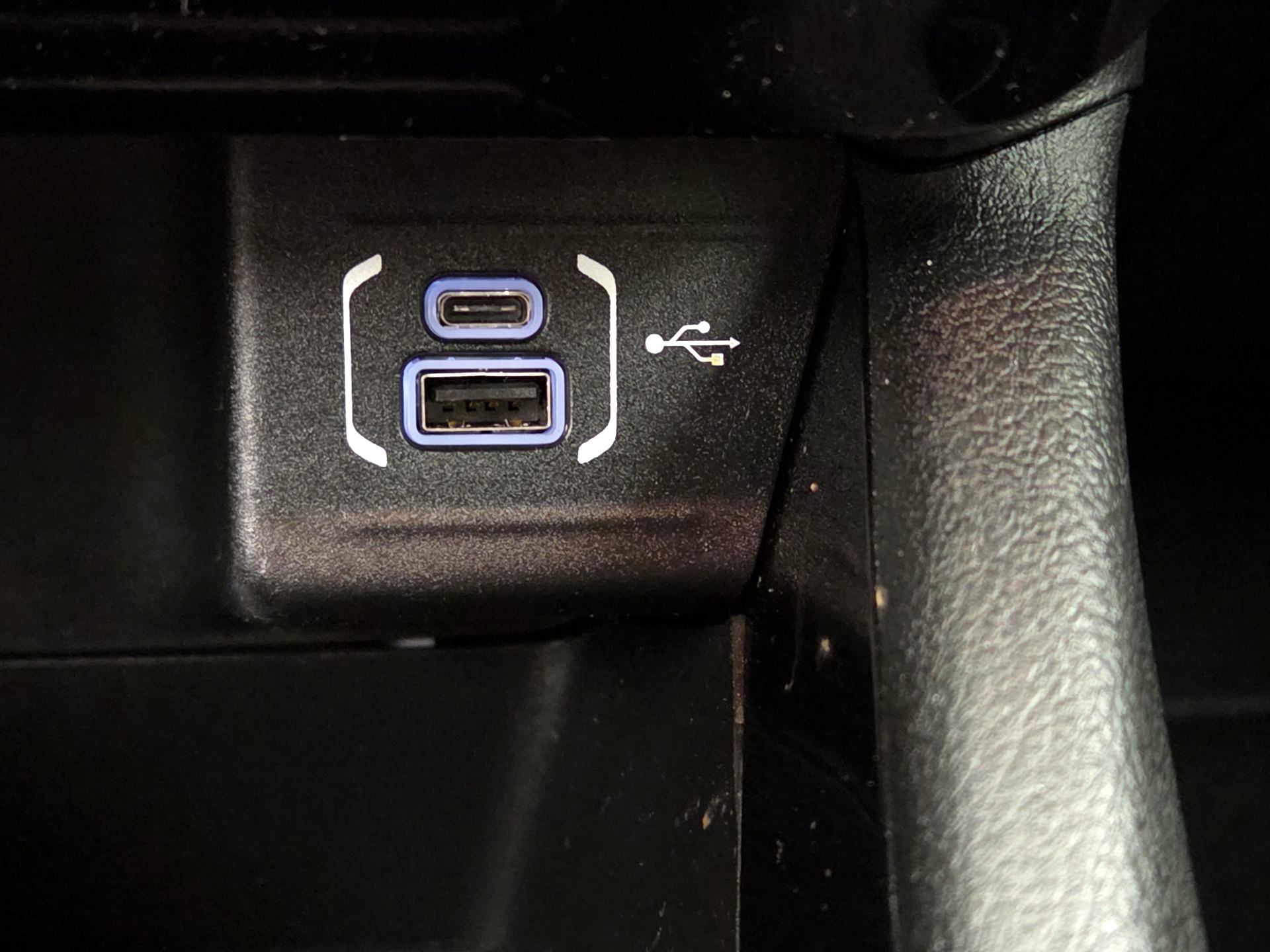 Thumbnail: 2022 Jeep Compass - 18