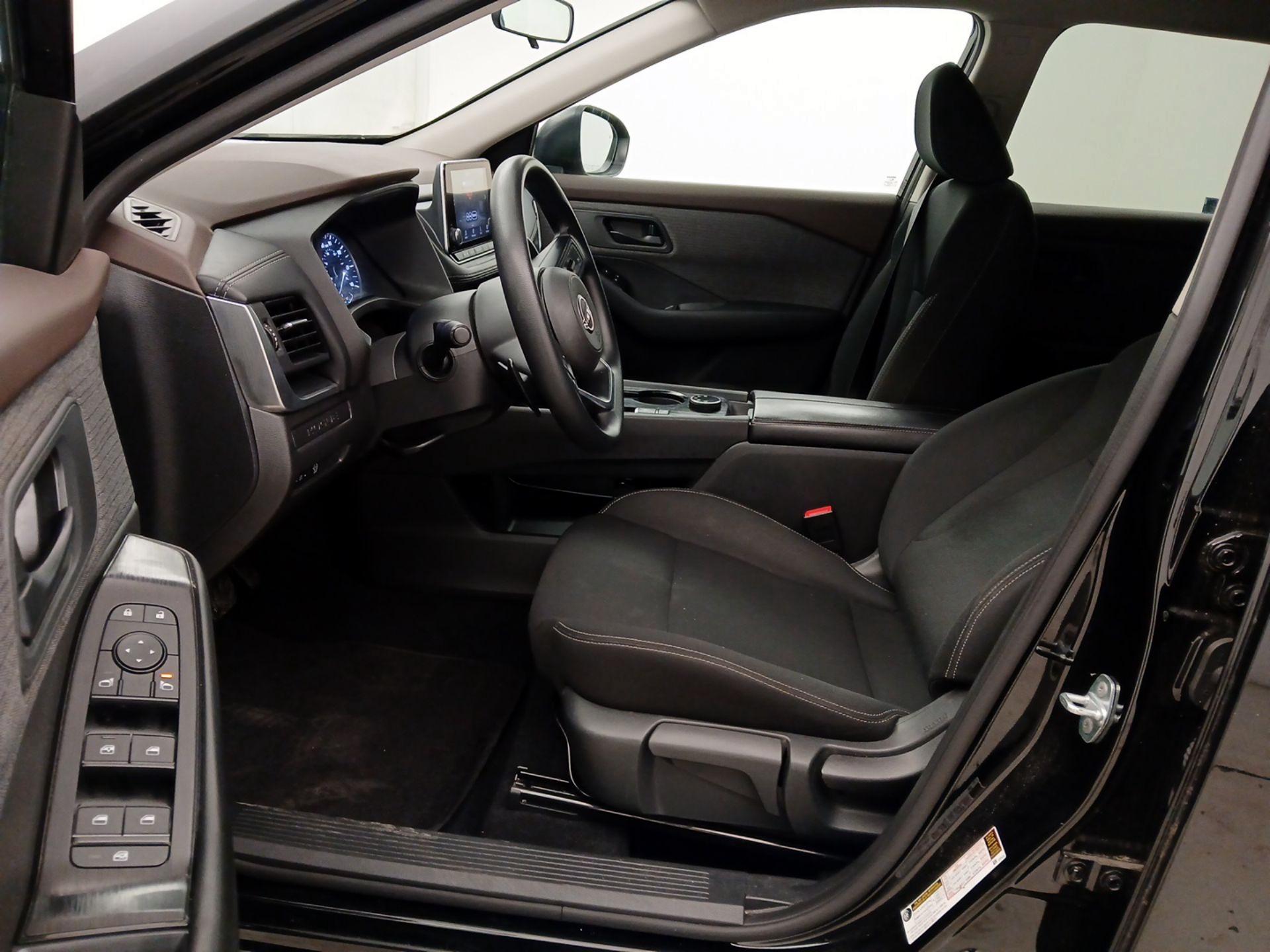 Thumbnail: 2023 Nissan Rogue - 11