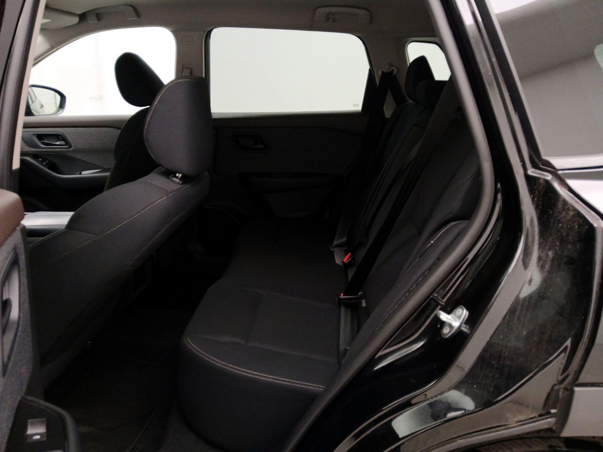 Thumbnail: 2023 Nissan Rogue - 19