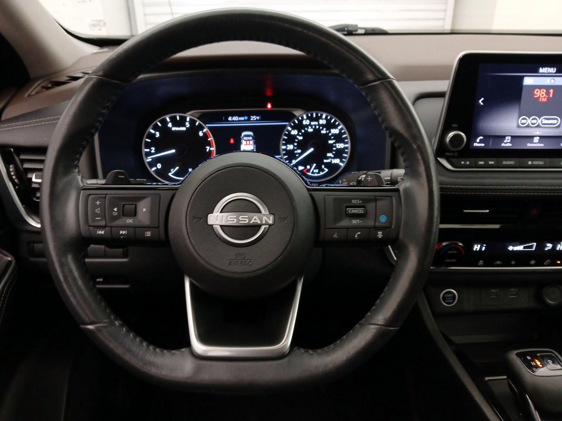 Thumbnail: 2023 Nissan Rogue - 10