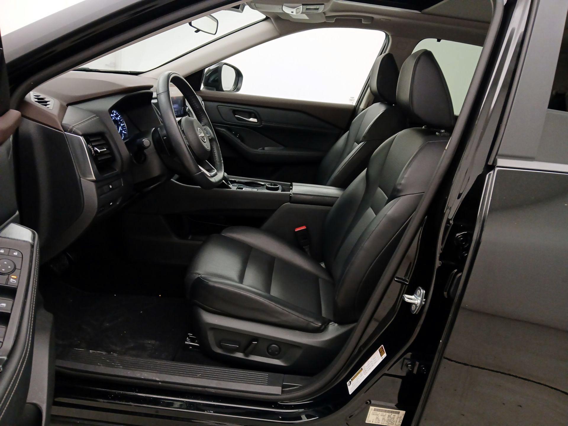 Thumbnail: 2023 Nissan Rogue - 11