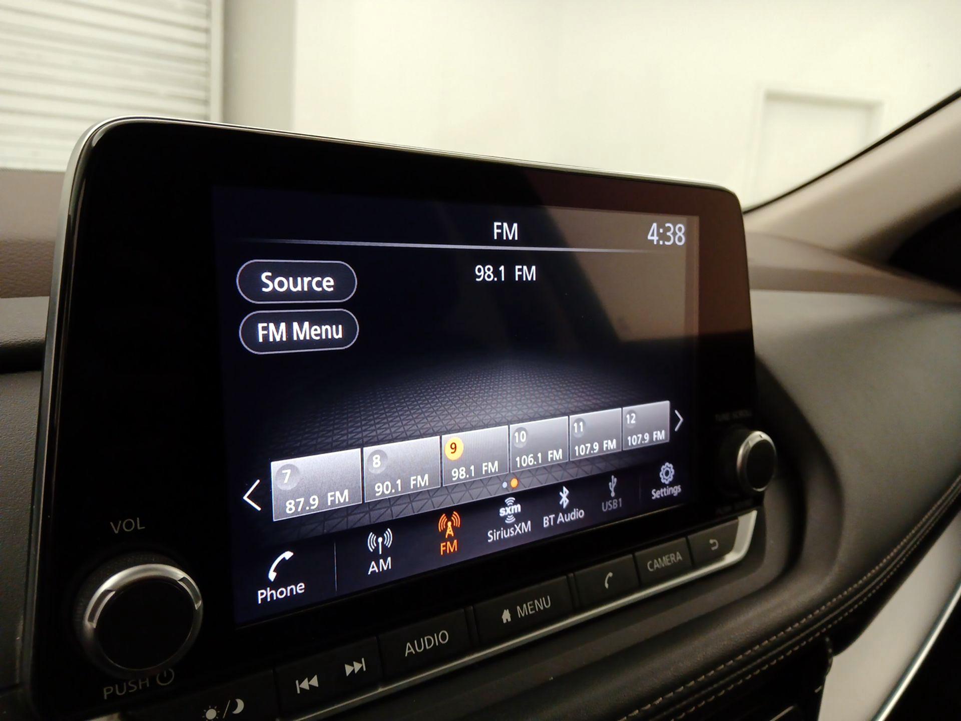 Thumbnail: 2023 Nissan Rogue - 15