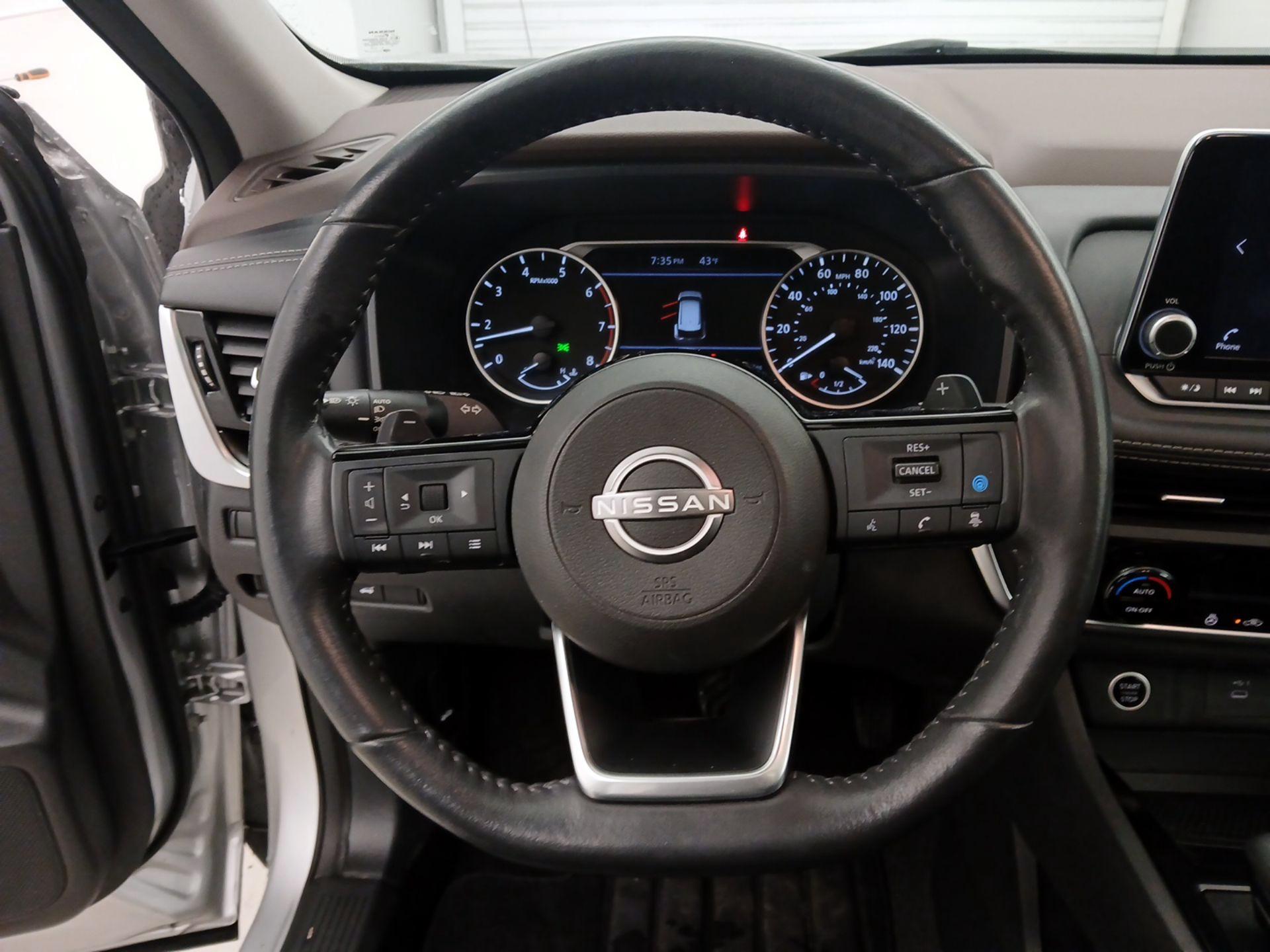 Thumbnail: 2023 Nissan Rogue - 10