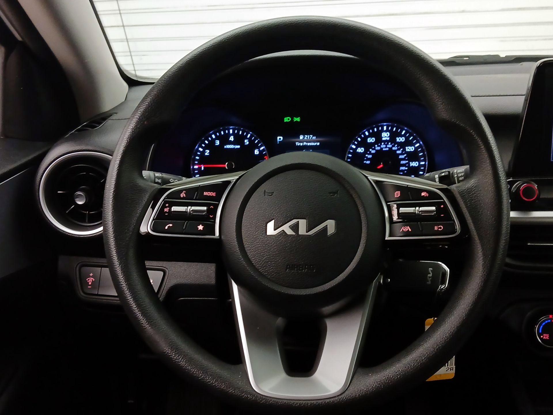 Thumbnail: 2024 Kia Forte - 10