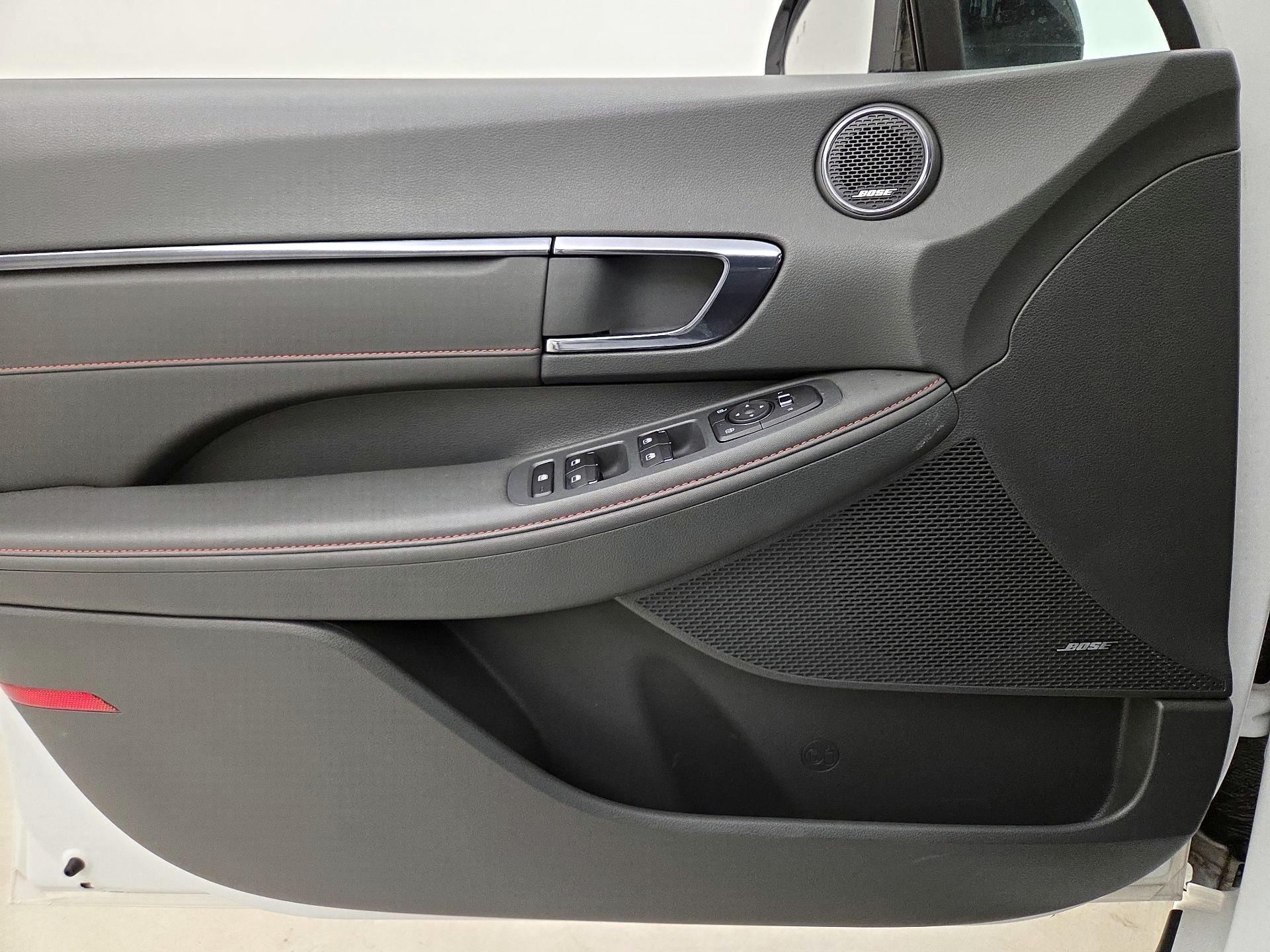 Thumbnail: 2022 Hyundai Sonata - 12