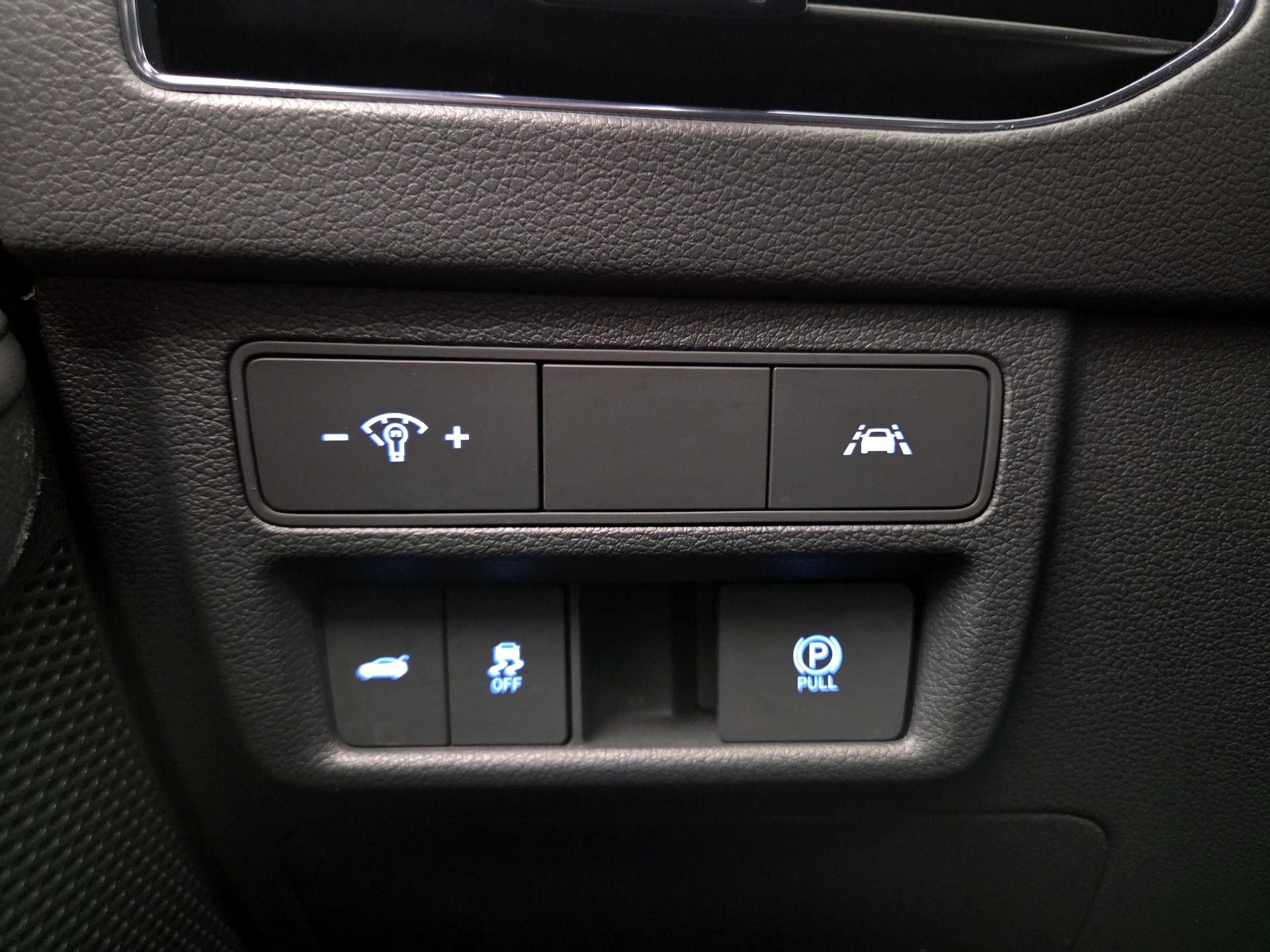 Thumbnail: 2022 Hyundai Sonata - 13