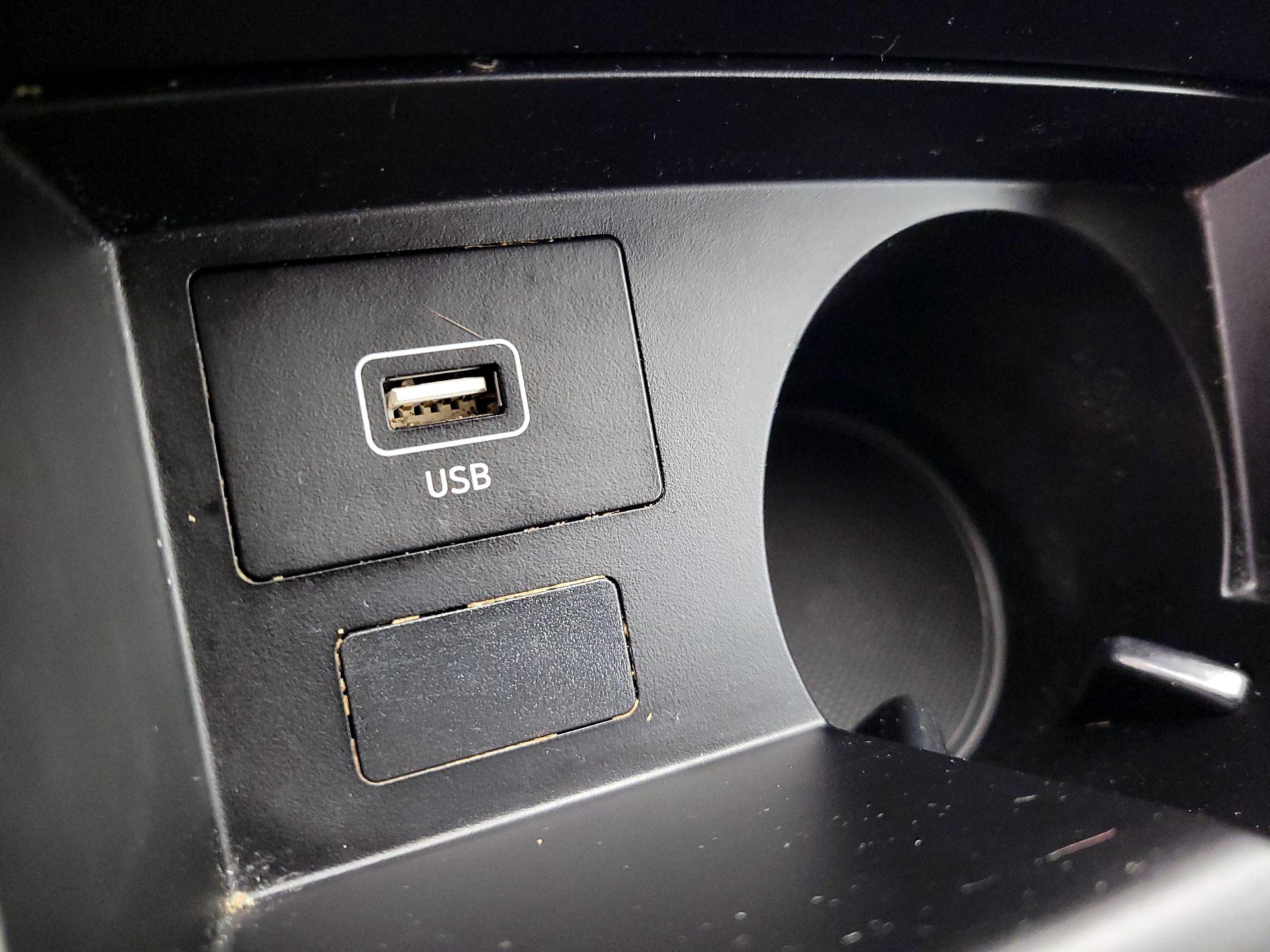 Thumbnail: 2023 Hyundai Santa Fe - 18