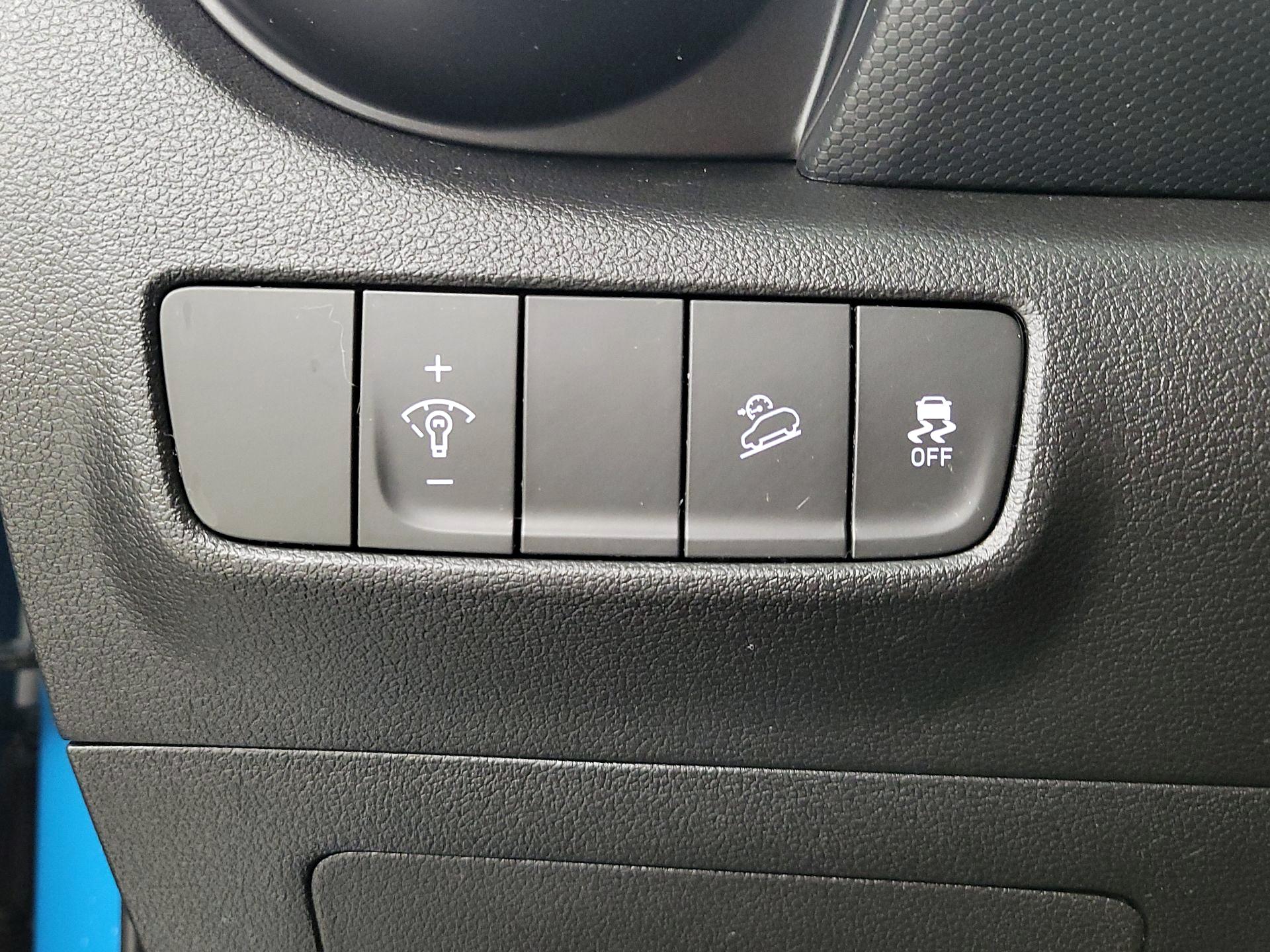 Thumbnail: 2023 Hyundai Kona - 13