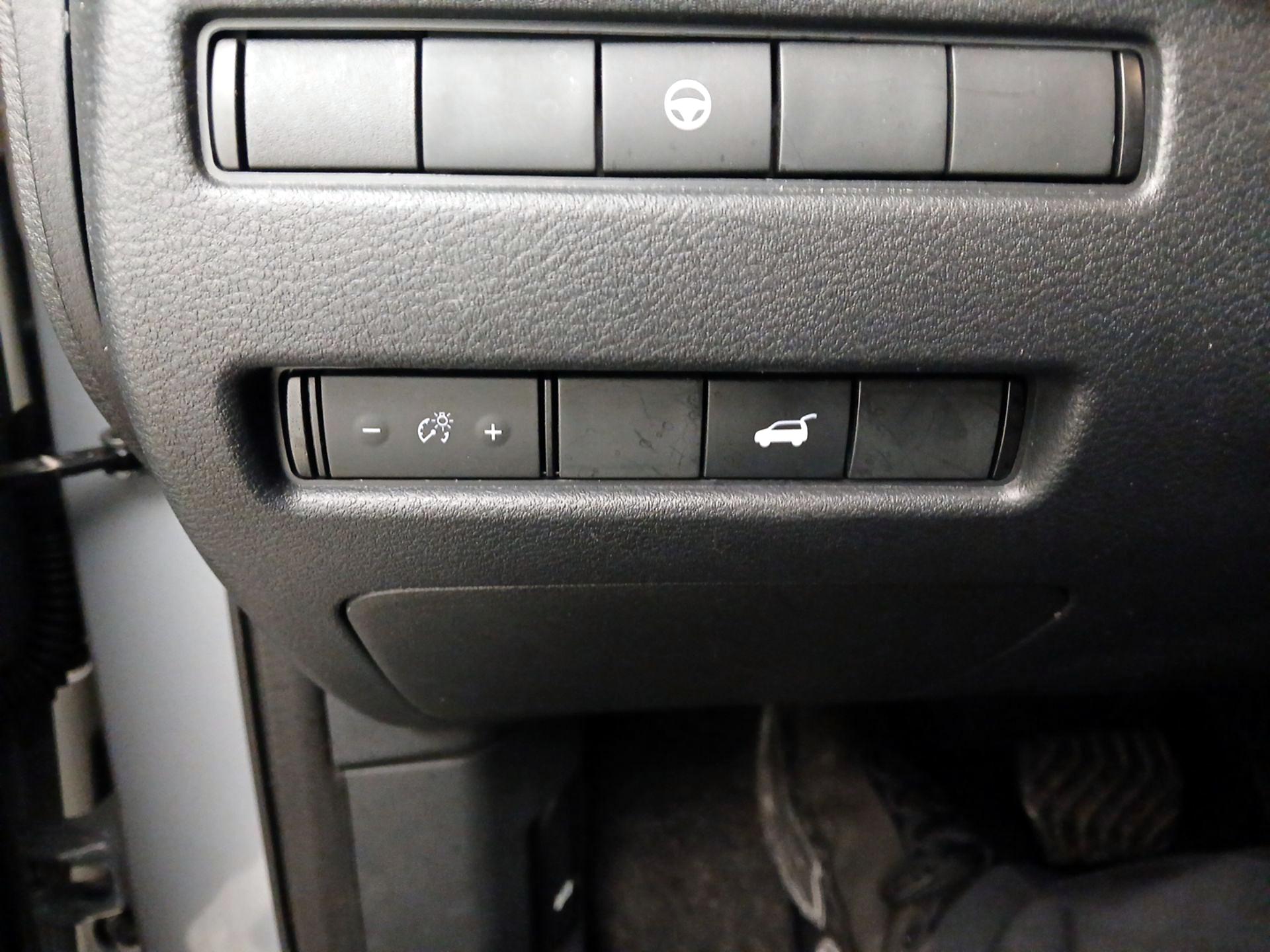 Thumbnail: 2022 Nissan Rogue - 13