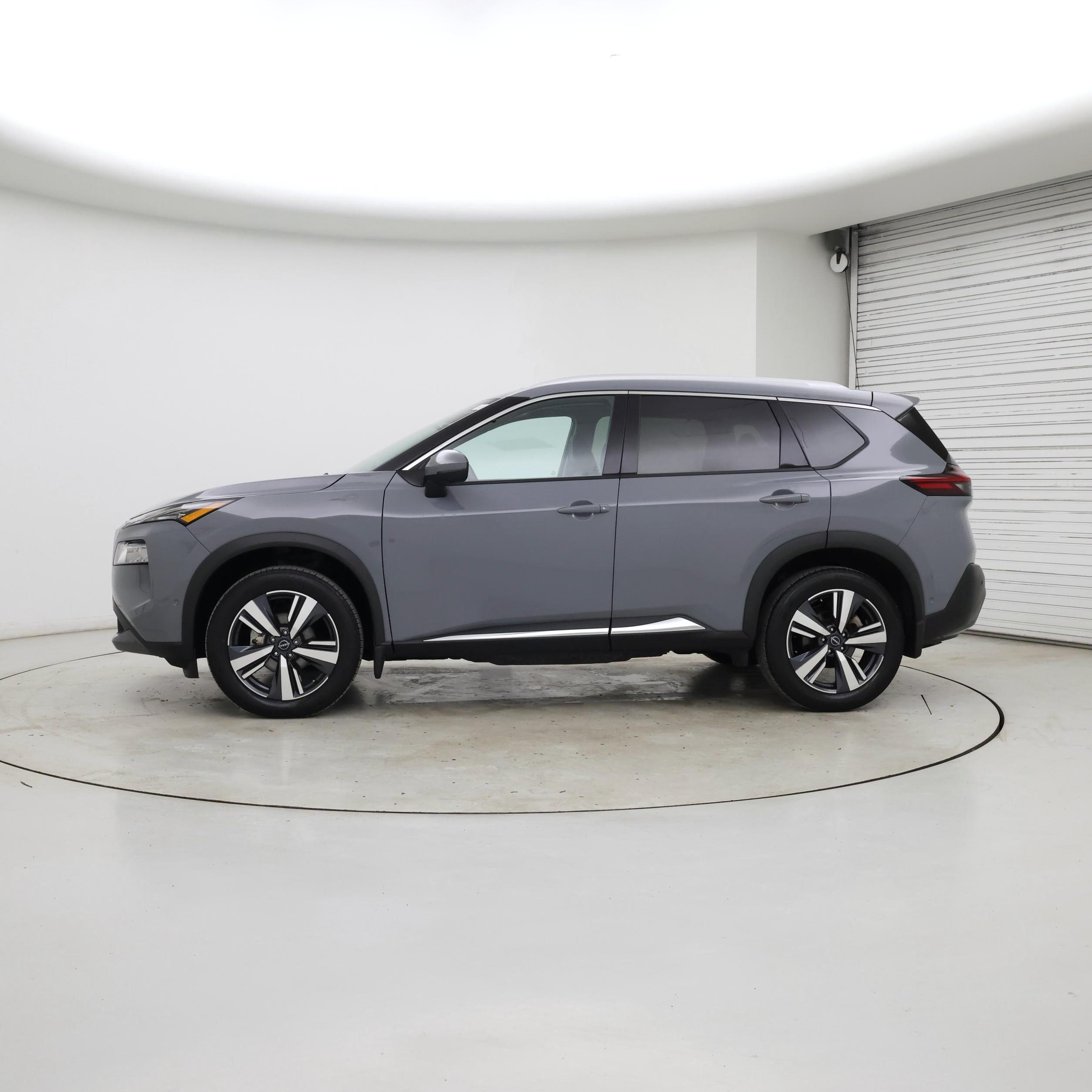 Thumbnail: 2022 Nissan Rogue - 3