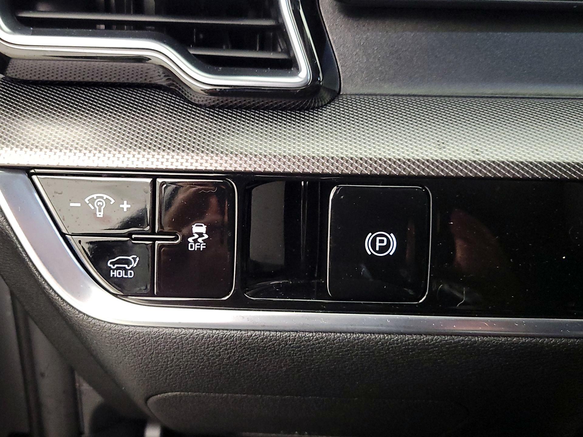 Thumbnail: 2023 Kia Sportage - 13