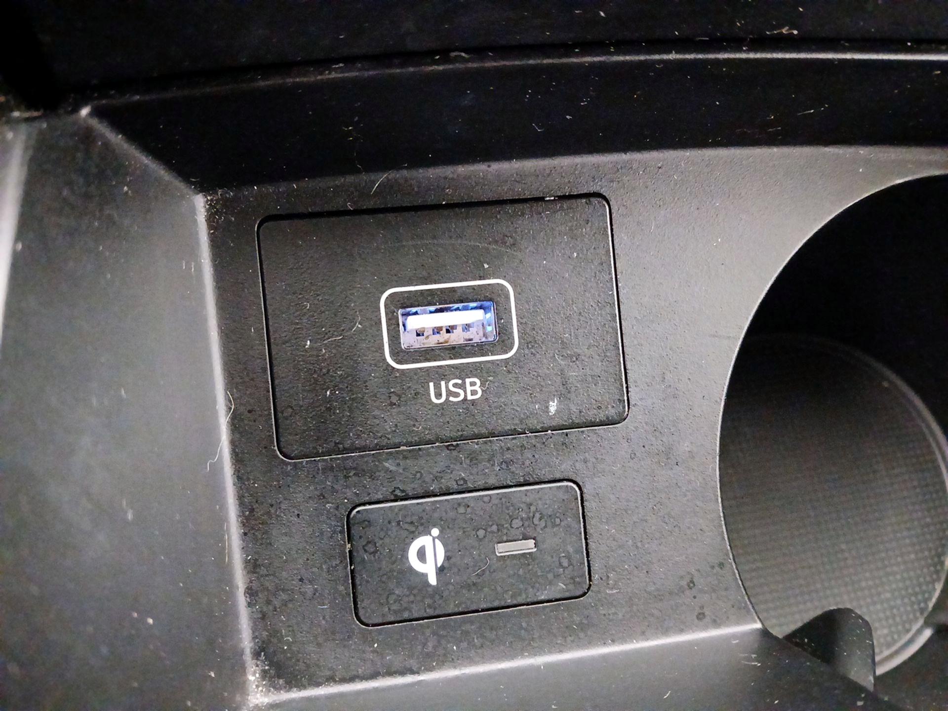 Thumbnail: 2023 Hyundai Santa Fe - 19