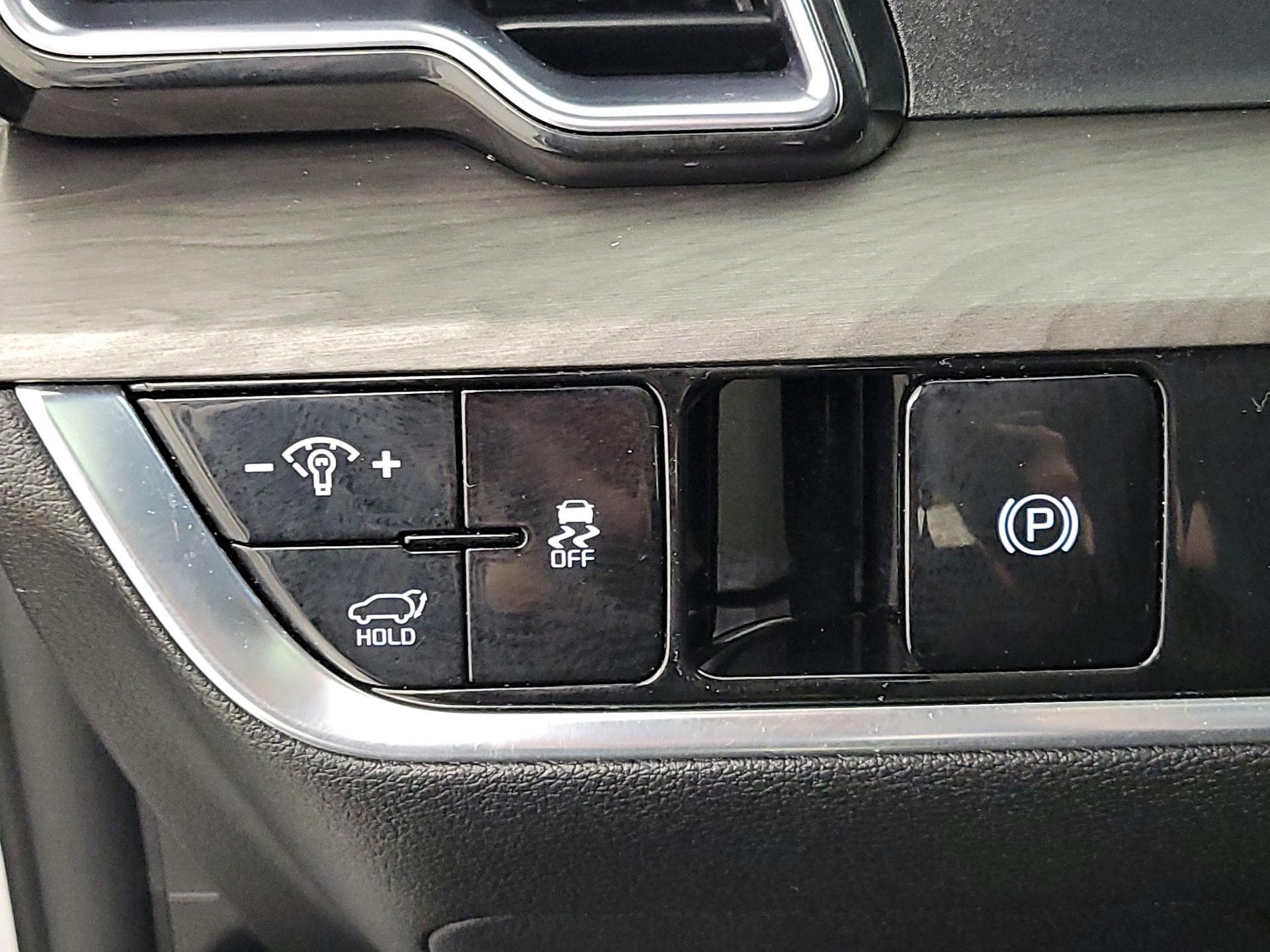 Thumbnail: 2023 Kia Sportage - 13