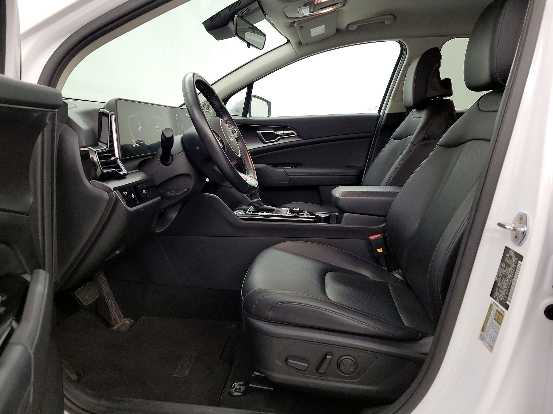 Thumbnail: 2023 Kia Sportage - 11