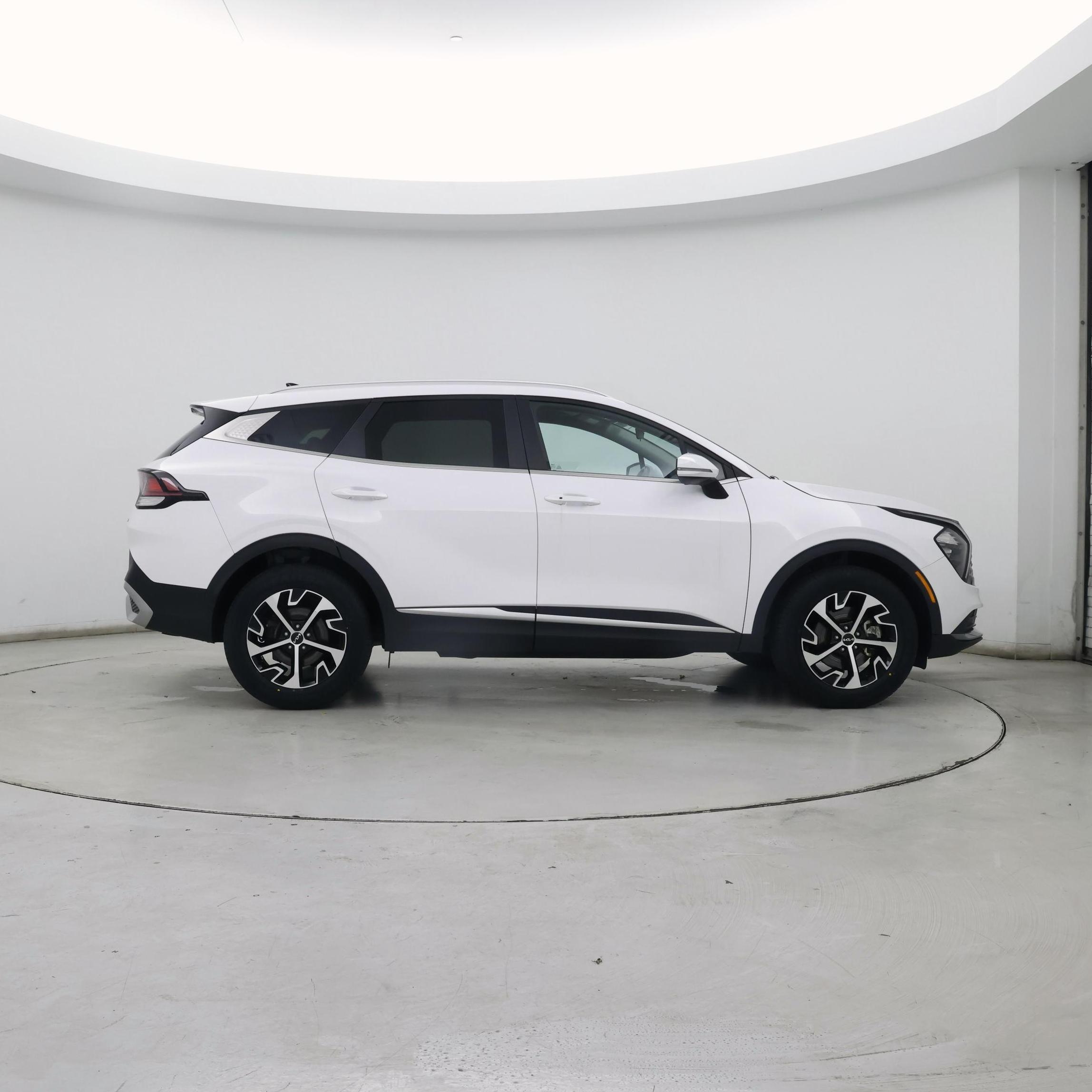 Thumbnail: 2023 Kia Sportage - 7