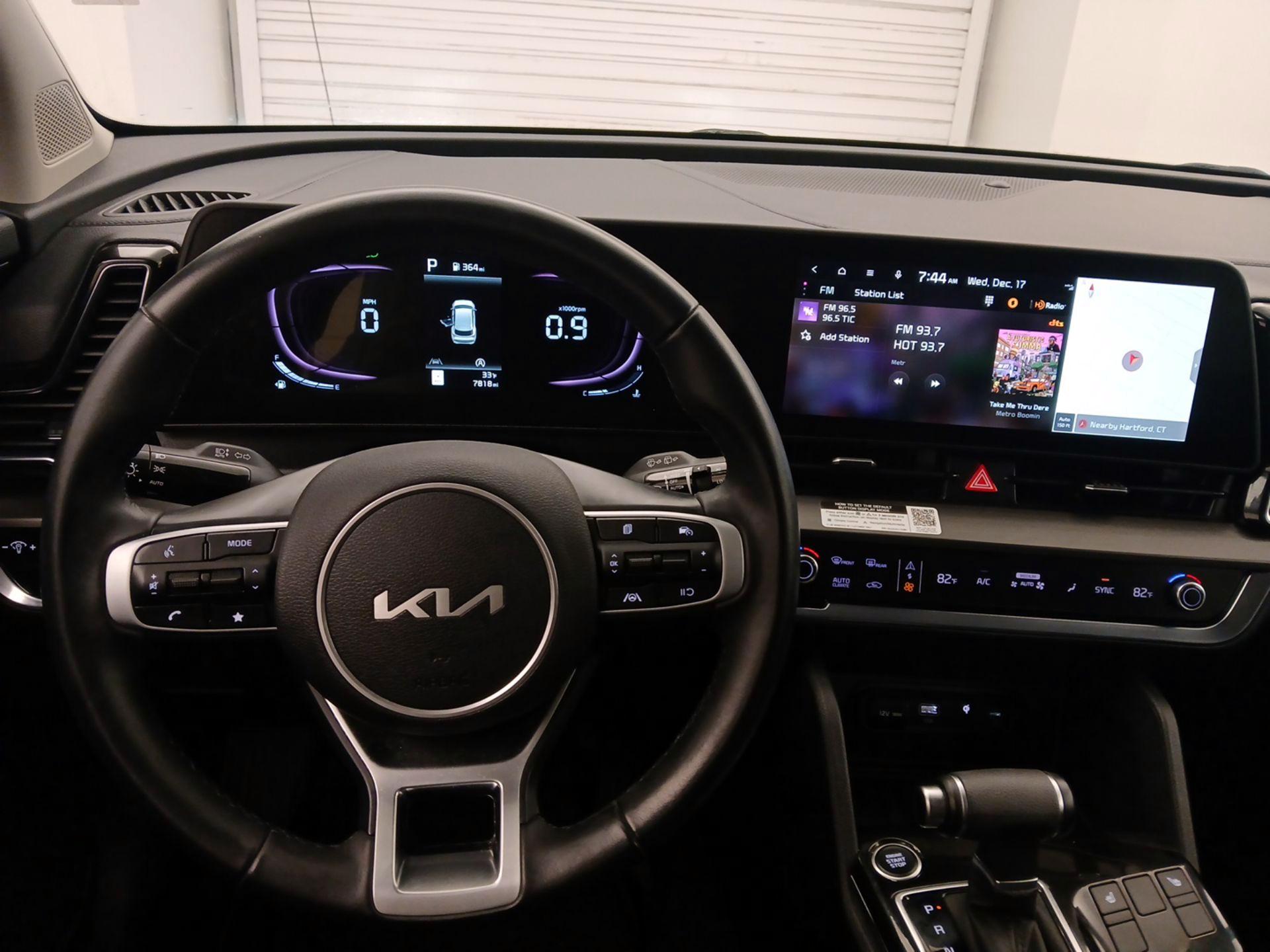 Thumbnail: 2023 Kia Sportage - 10