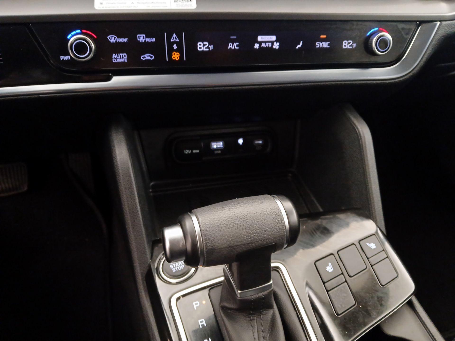 Thumbnail: 2023 Kia Sportage - 17