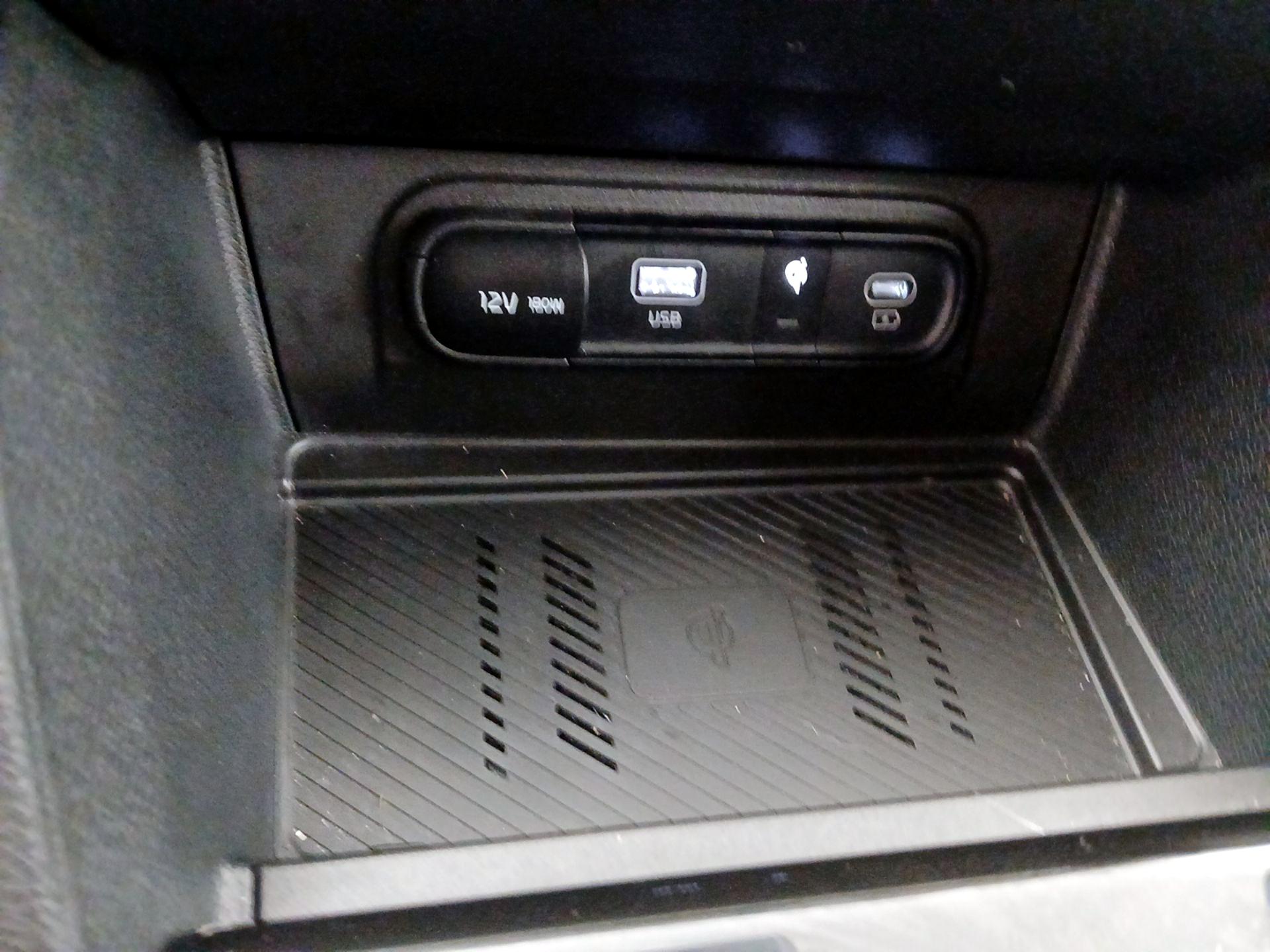 Thumbnail: 2023 Kia Sportage - 19