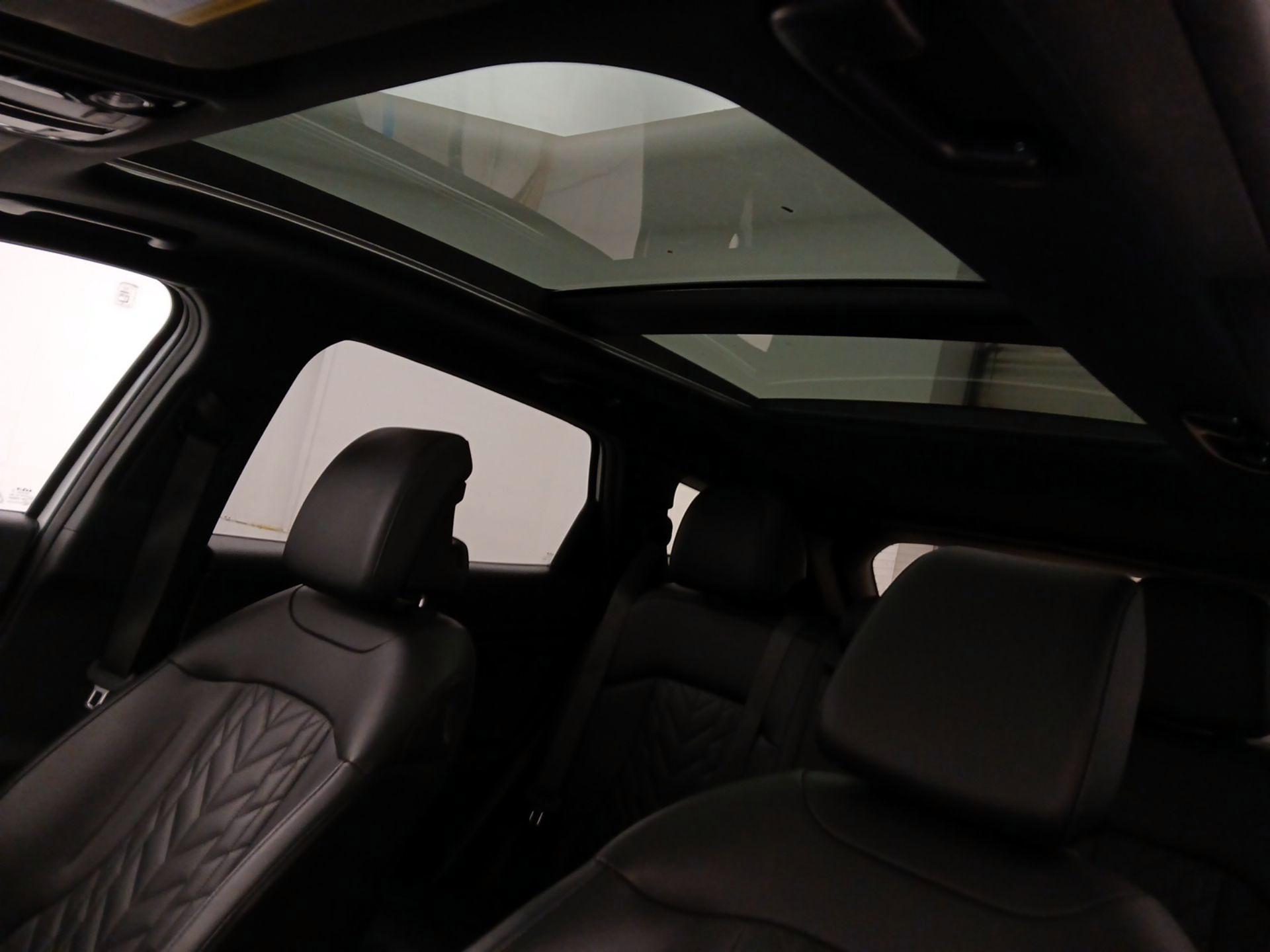 Thumbnail: 2023 Kia Sportage - 19