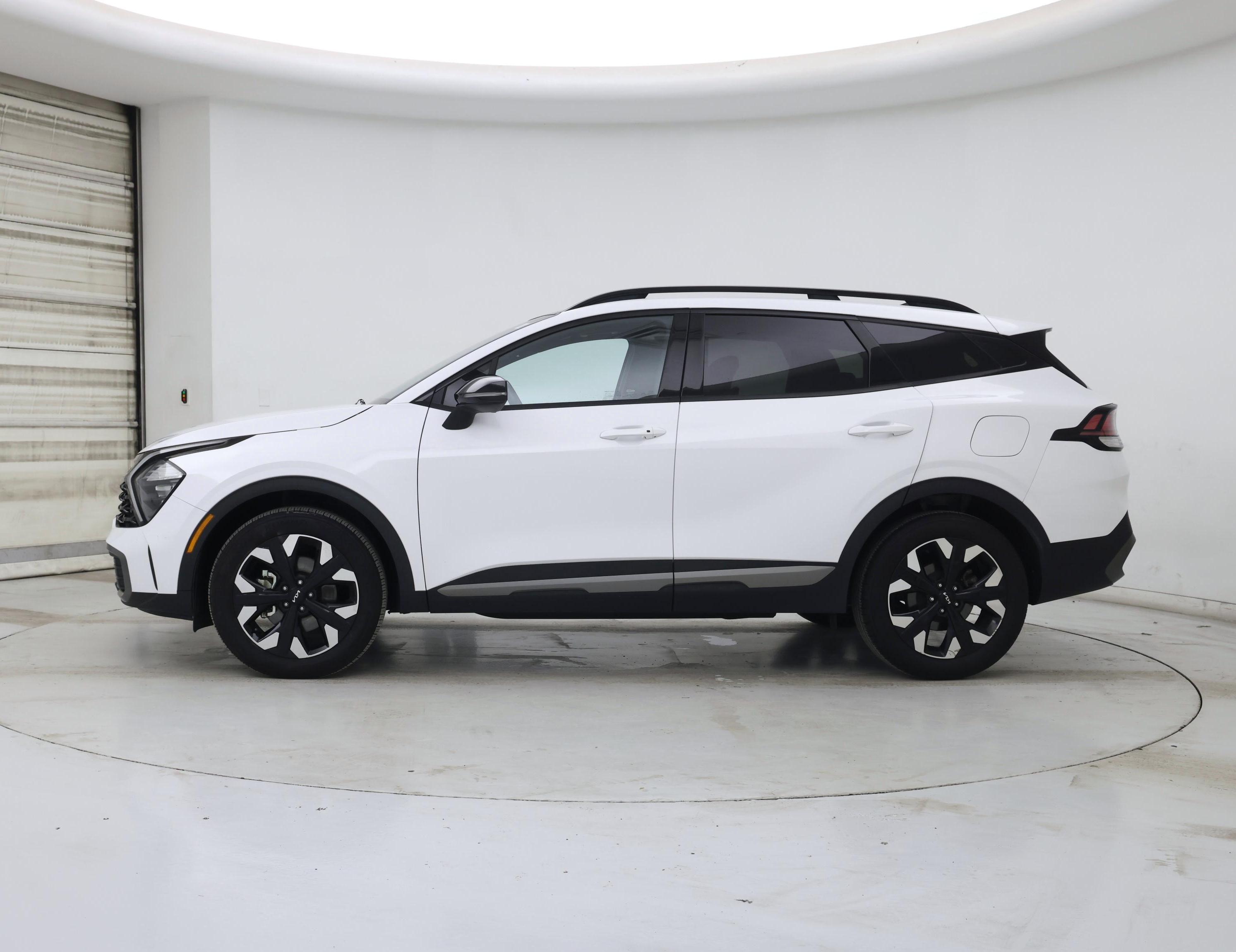 Thumbnail: 2023 Kia Sportage - 3