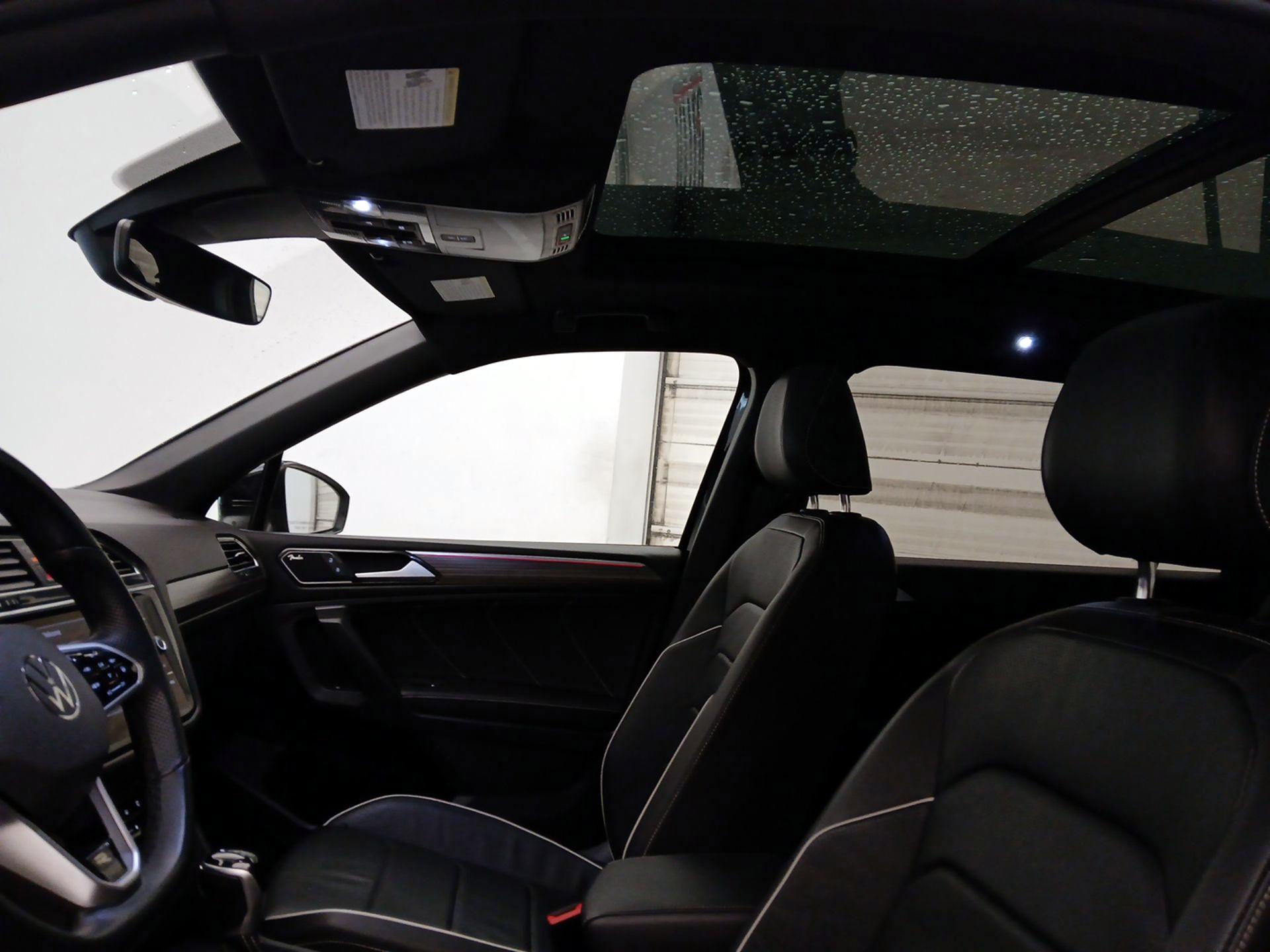 Thumbnail: 2022 Volkswagen Tiguan - 19