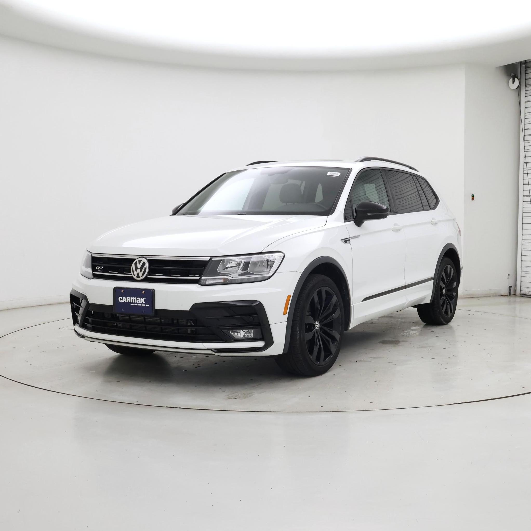 Thumbnail: 2021 Volkswagen Tiguan - 4