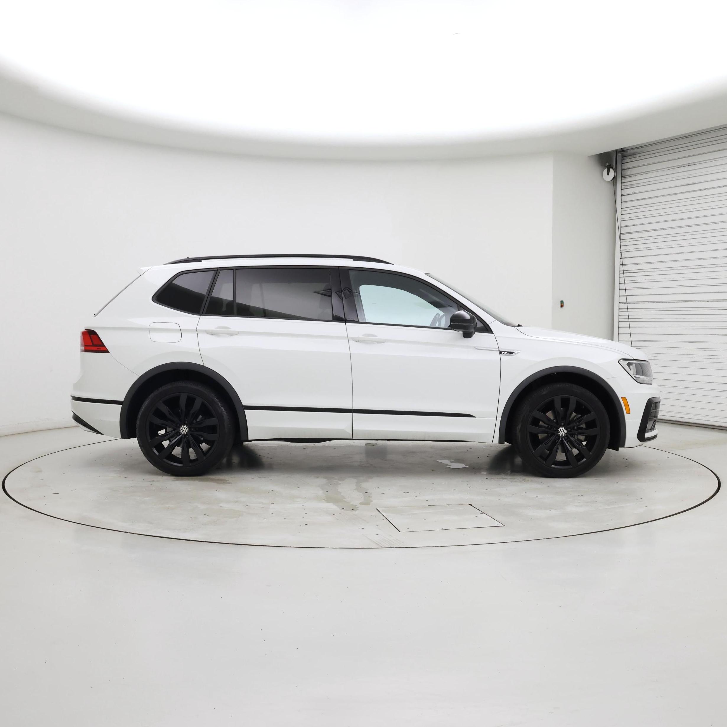 Thumbnail: 2021 Volkswagen Tiguan - 7