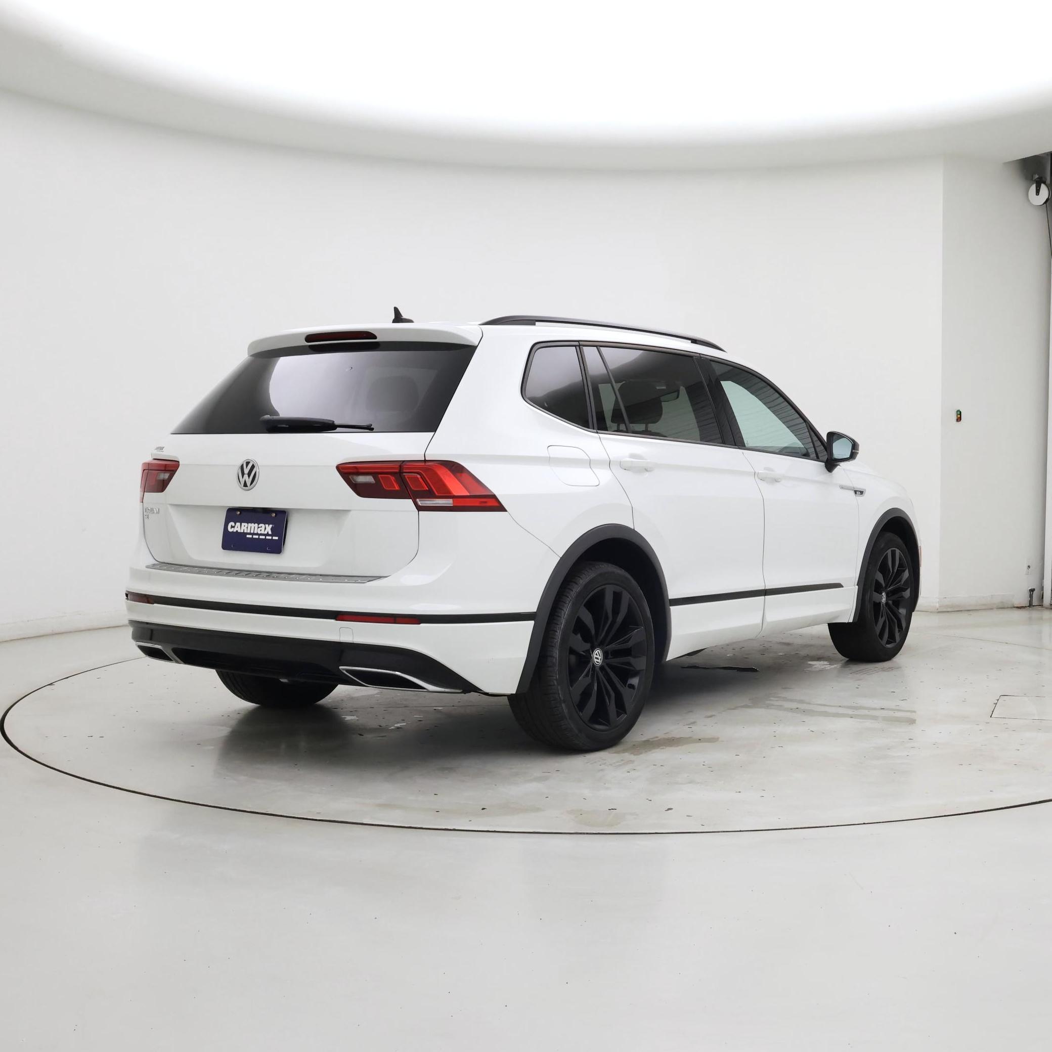 Thumbnail: 2021 Volkswagen Tiguan - 8