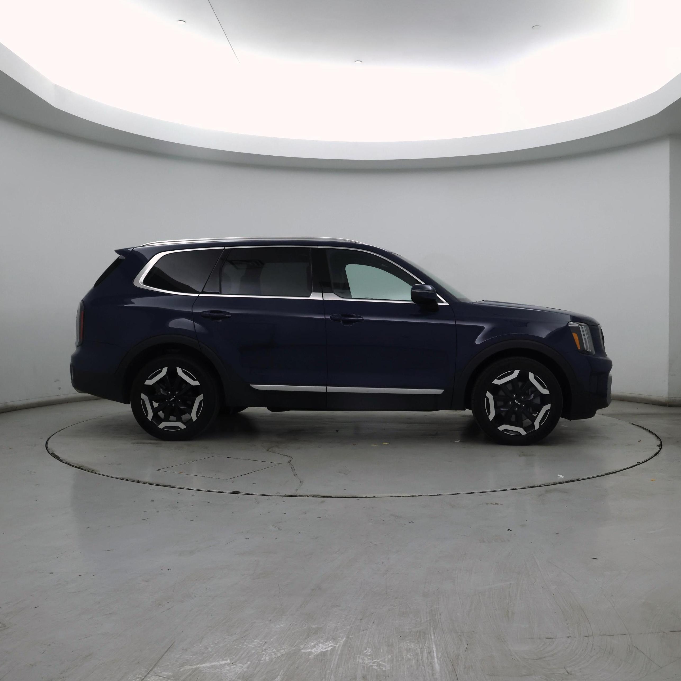 Thumbnail: 2023 Kia Telluride - 7