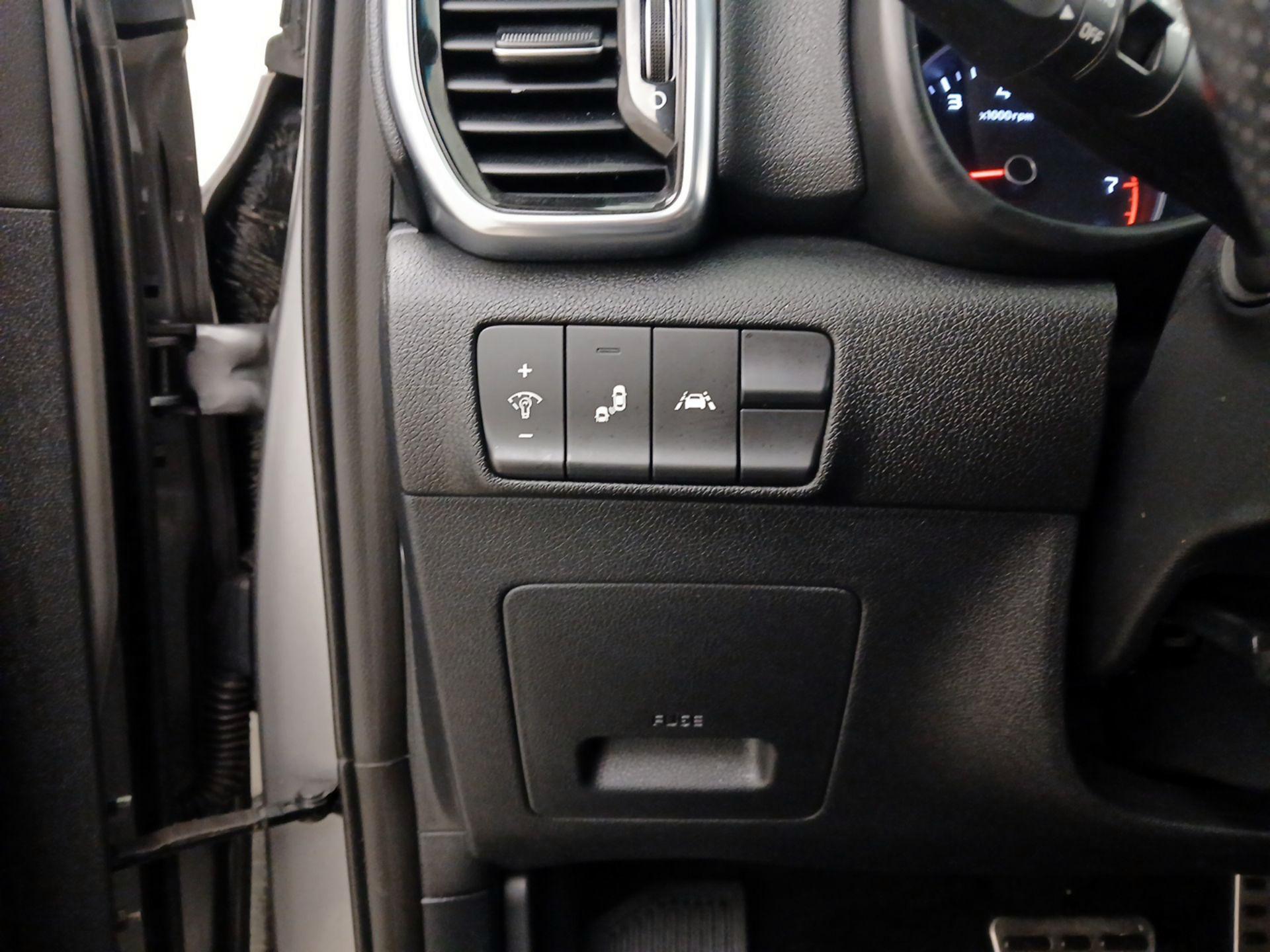 Thumbnail: 2022 Kia Sportage - 13