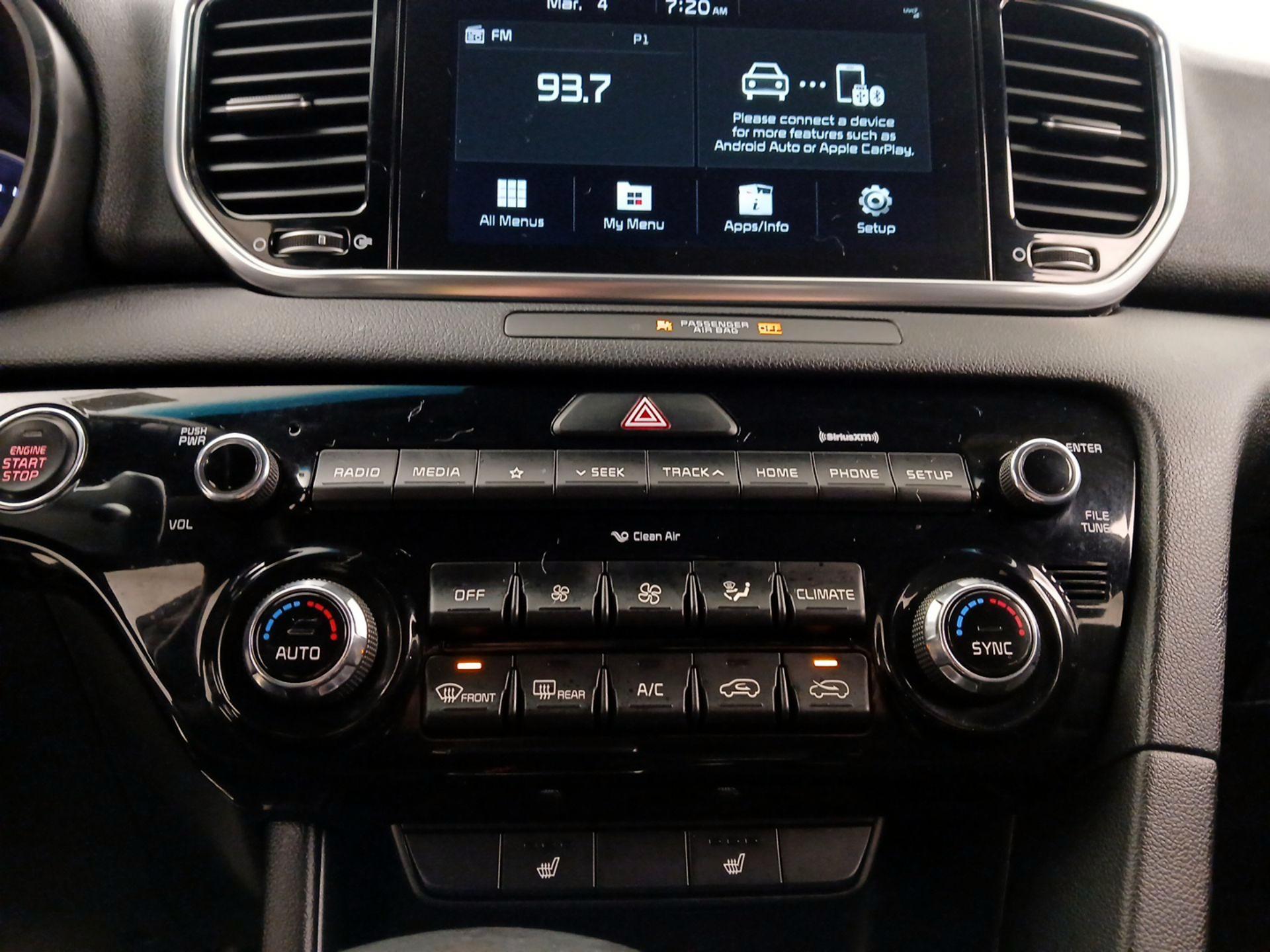 Thumbnail: 2022 Kia Sportage - 16