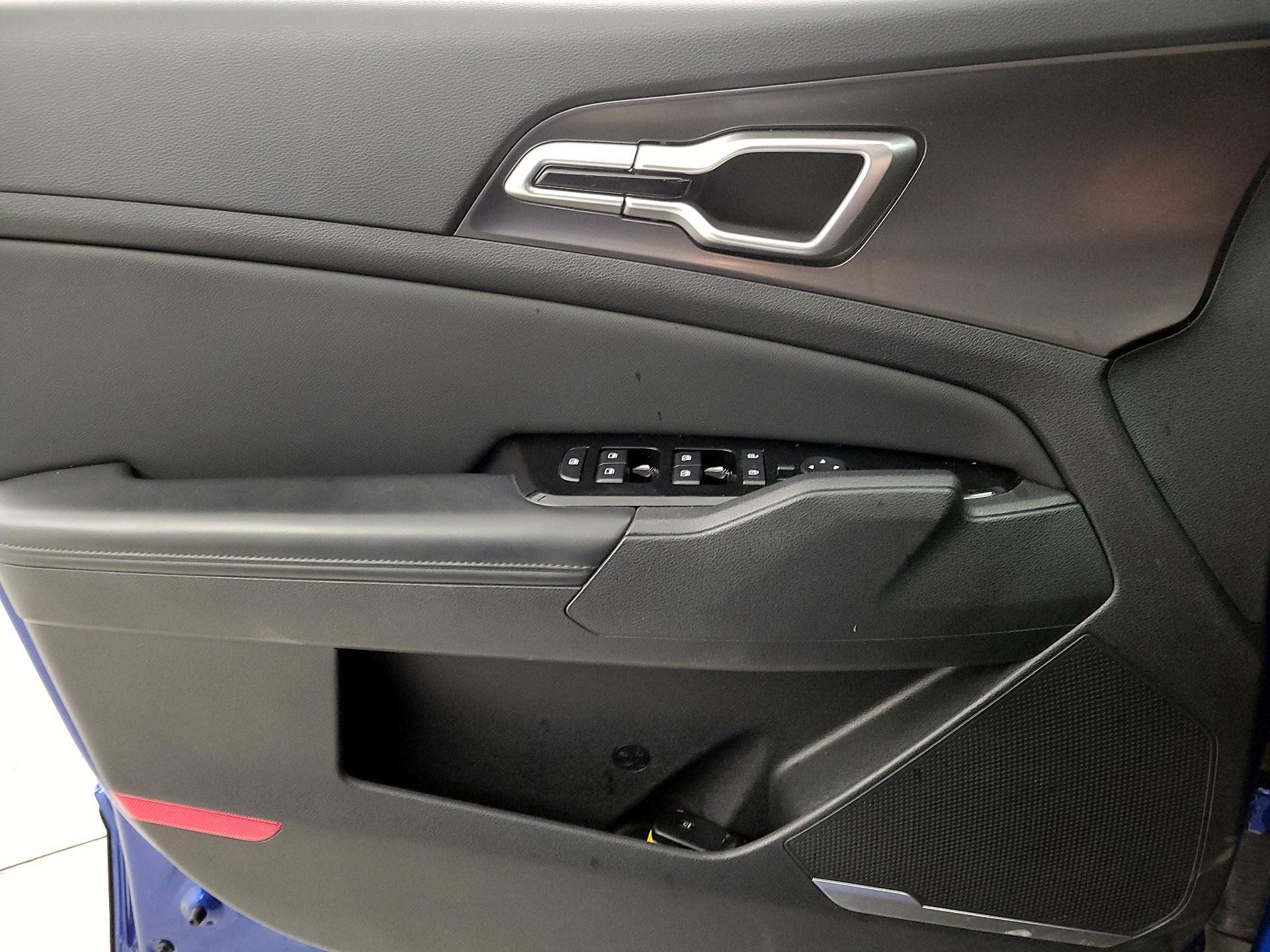 Thumbnail: 2023 Kia Sportage - 12