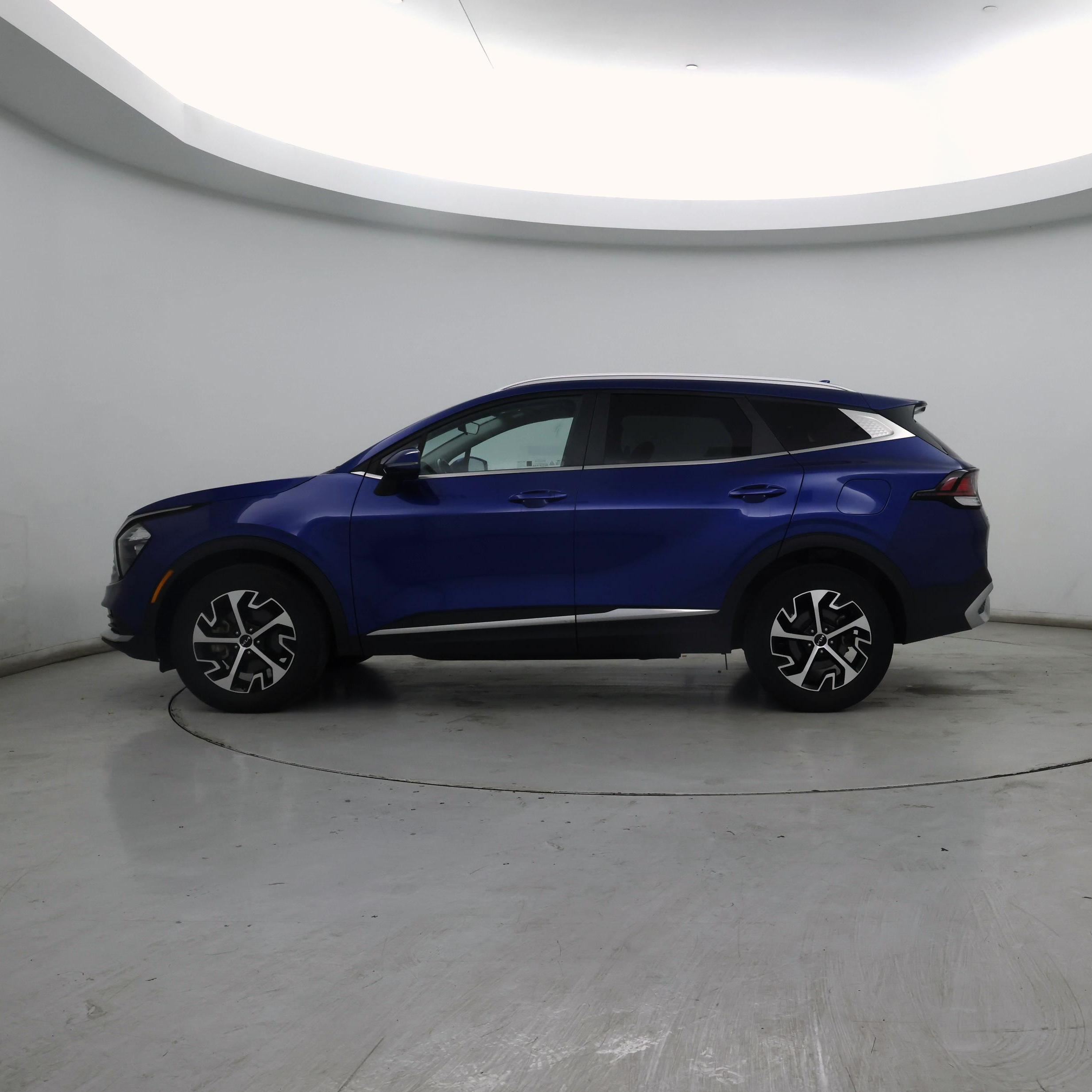 Thumbnail: 2023 Kia Sportage - 3