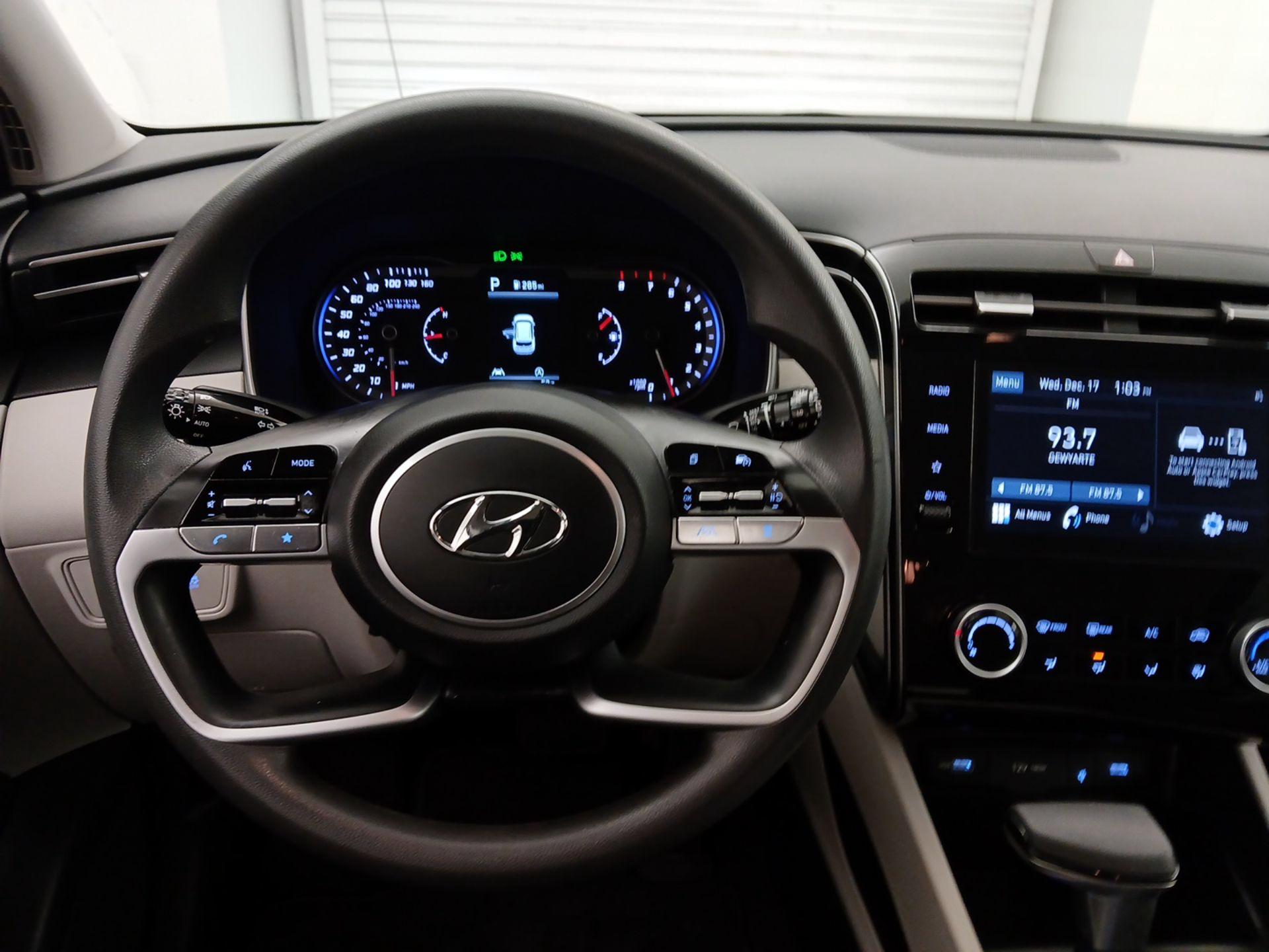 Thumbnail: 2023 Hyundai Tucson - 10