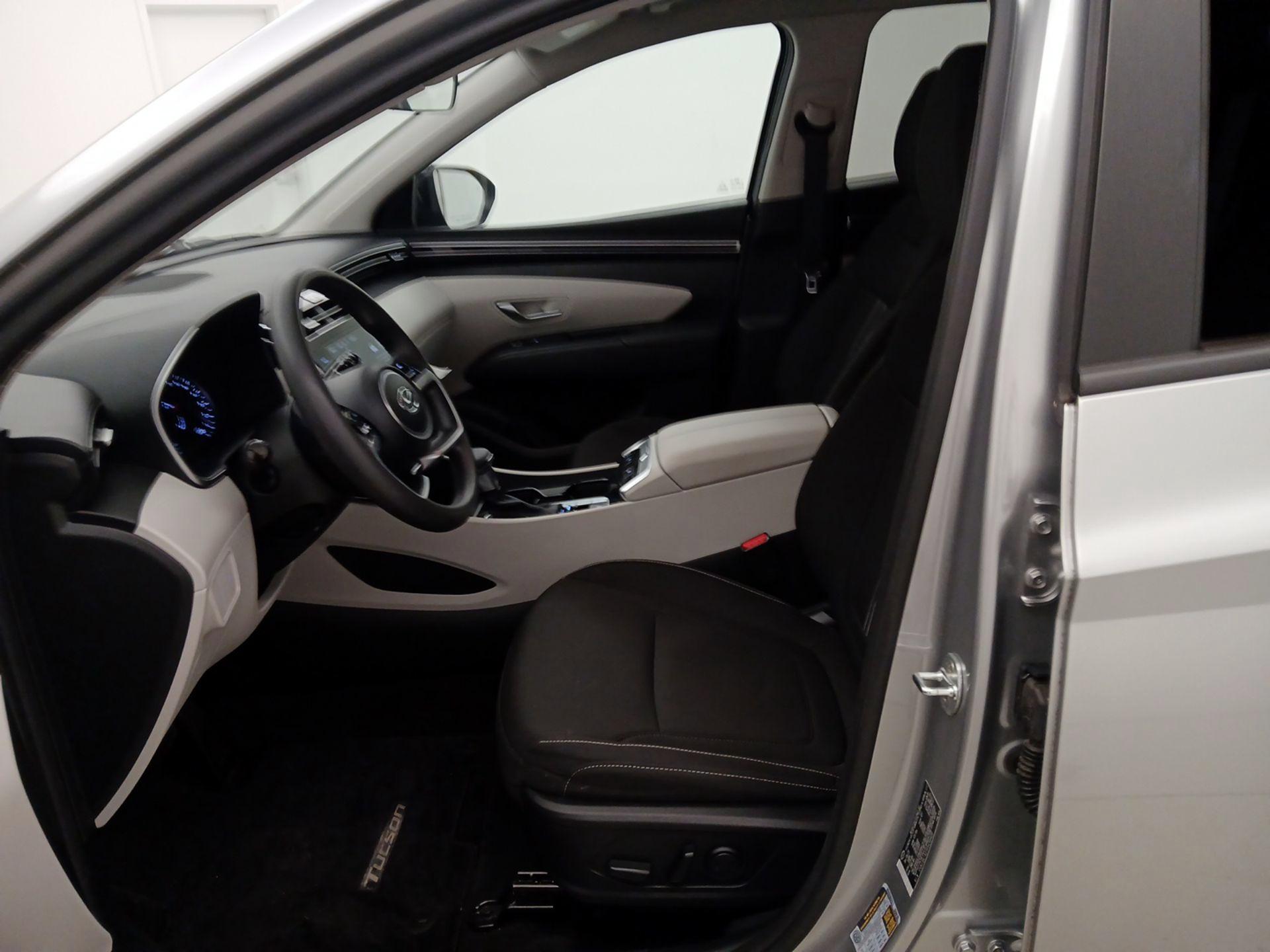 Thumbnail: 2023 Hyundai Tucson - 11