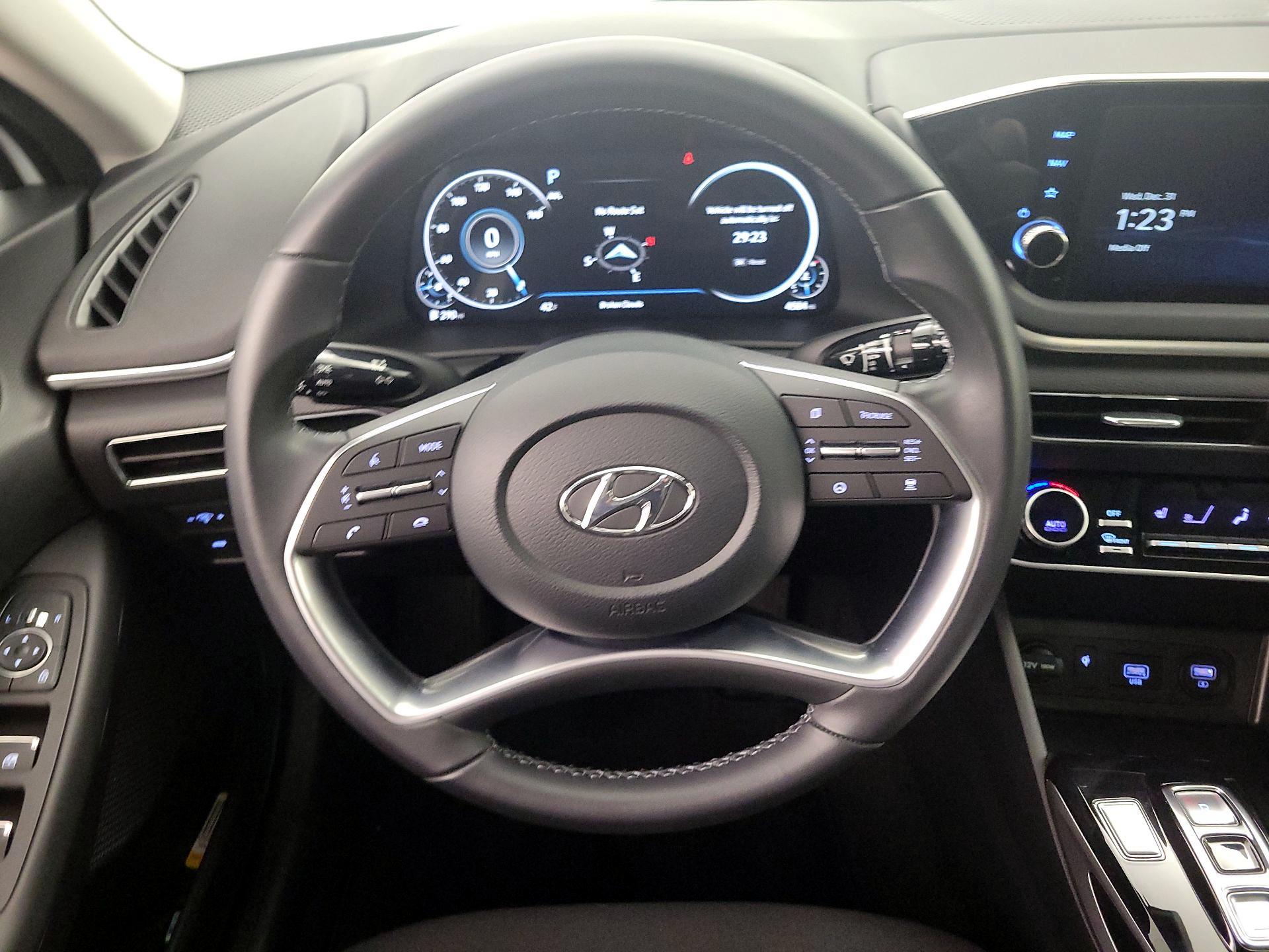 Thumbnail: 2023 Hyundai Sonata - 10