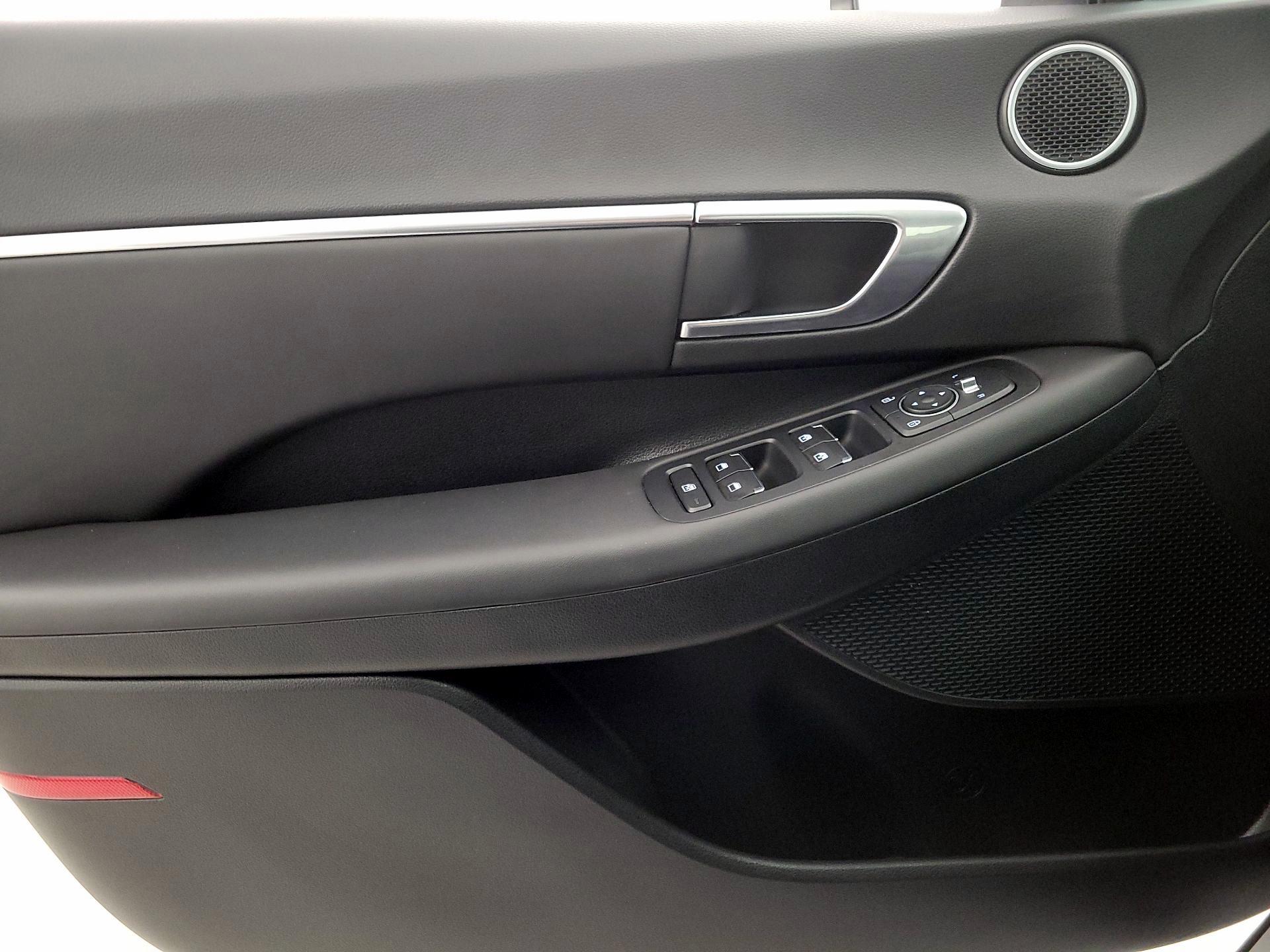 Thumbnail: 2023 Hyundai Sonata - 12