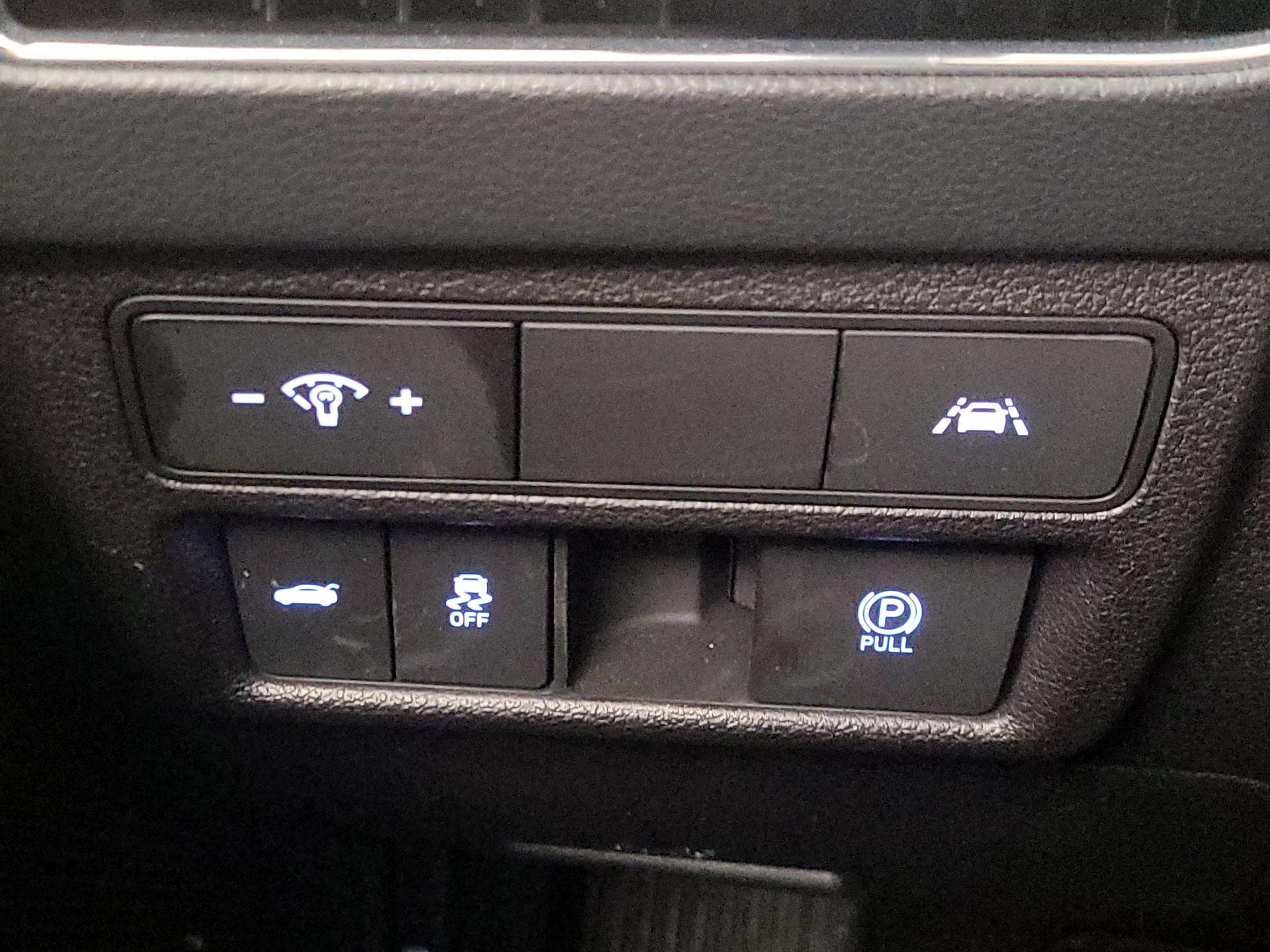 Thumbnail: 2023 Hyundai Sonata - 13