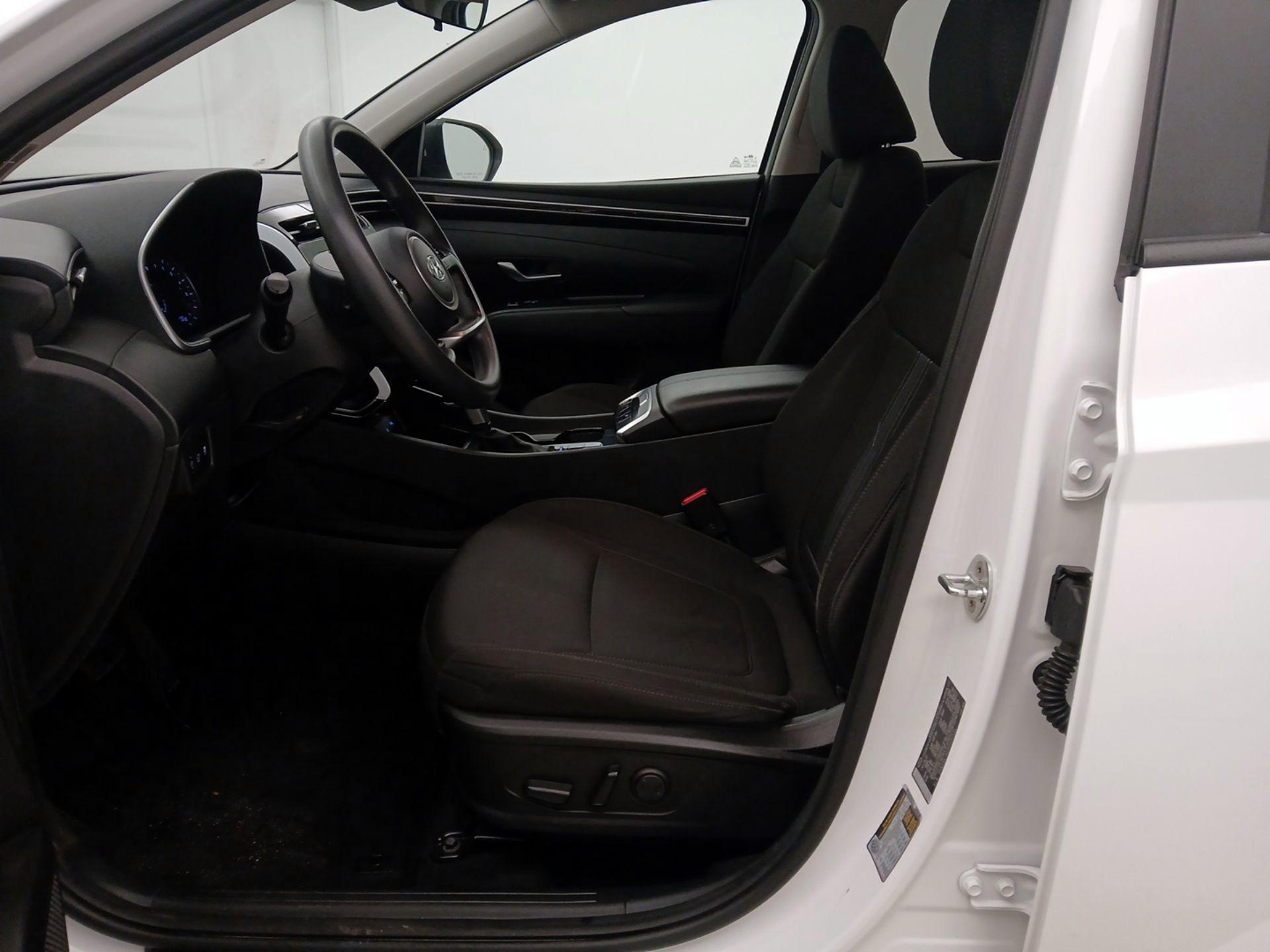 Thumbnail: 2023 Hyundai Tucson - 11