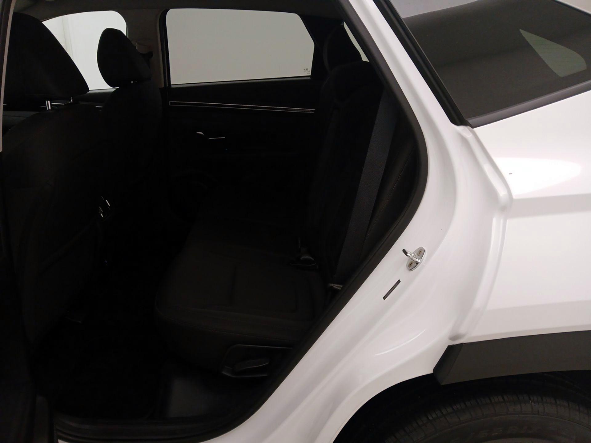 Thumbnail: 2023 Hyundai Tucson - 19