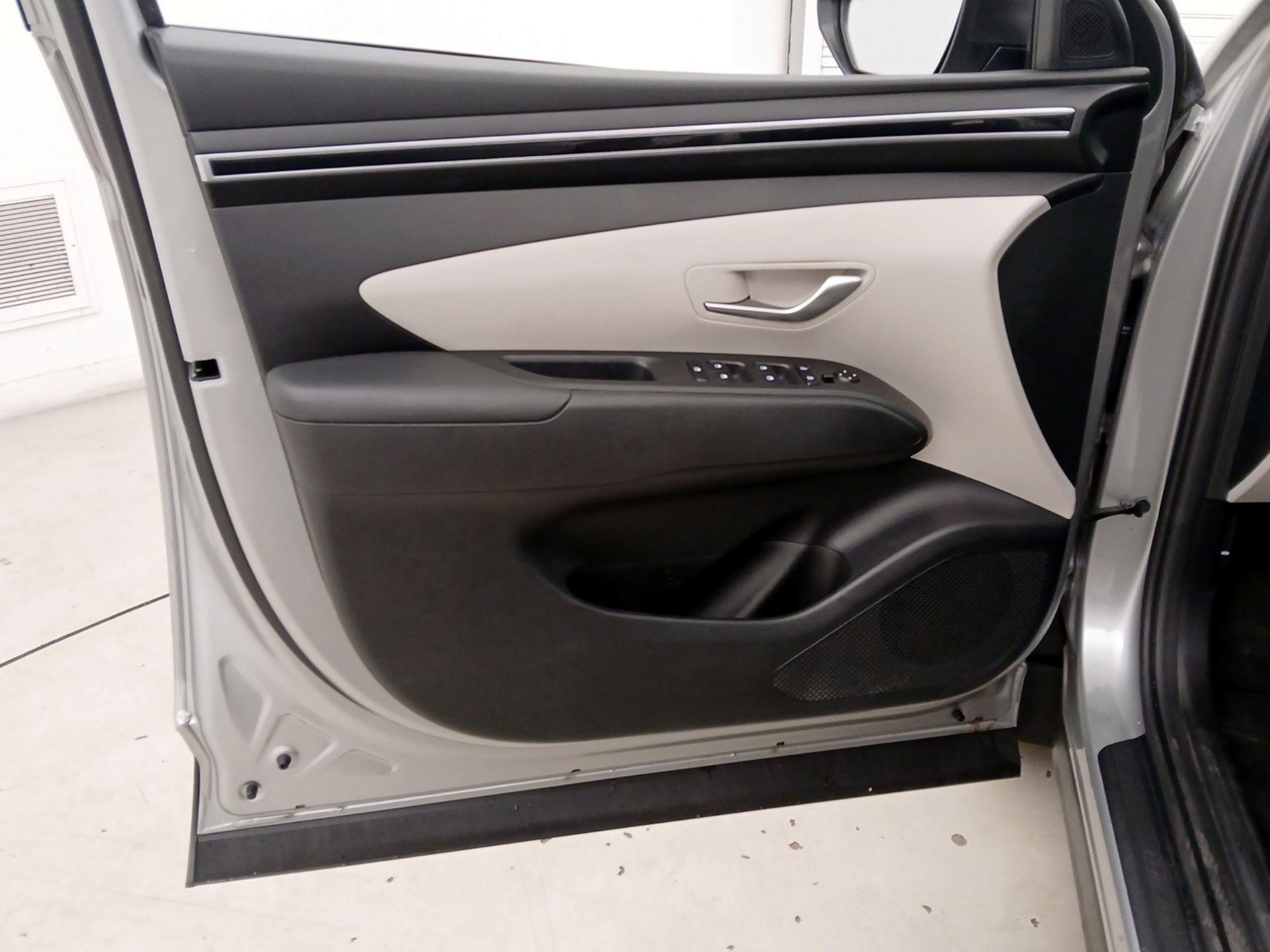 Thumbnail: 2023 Hyundai Tucson - 12