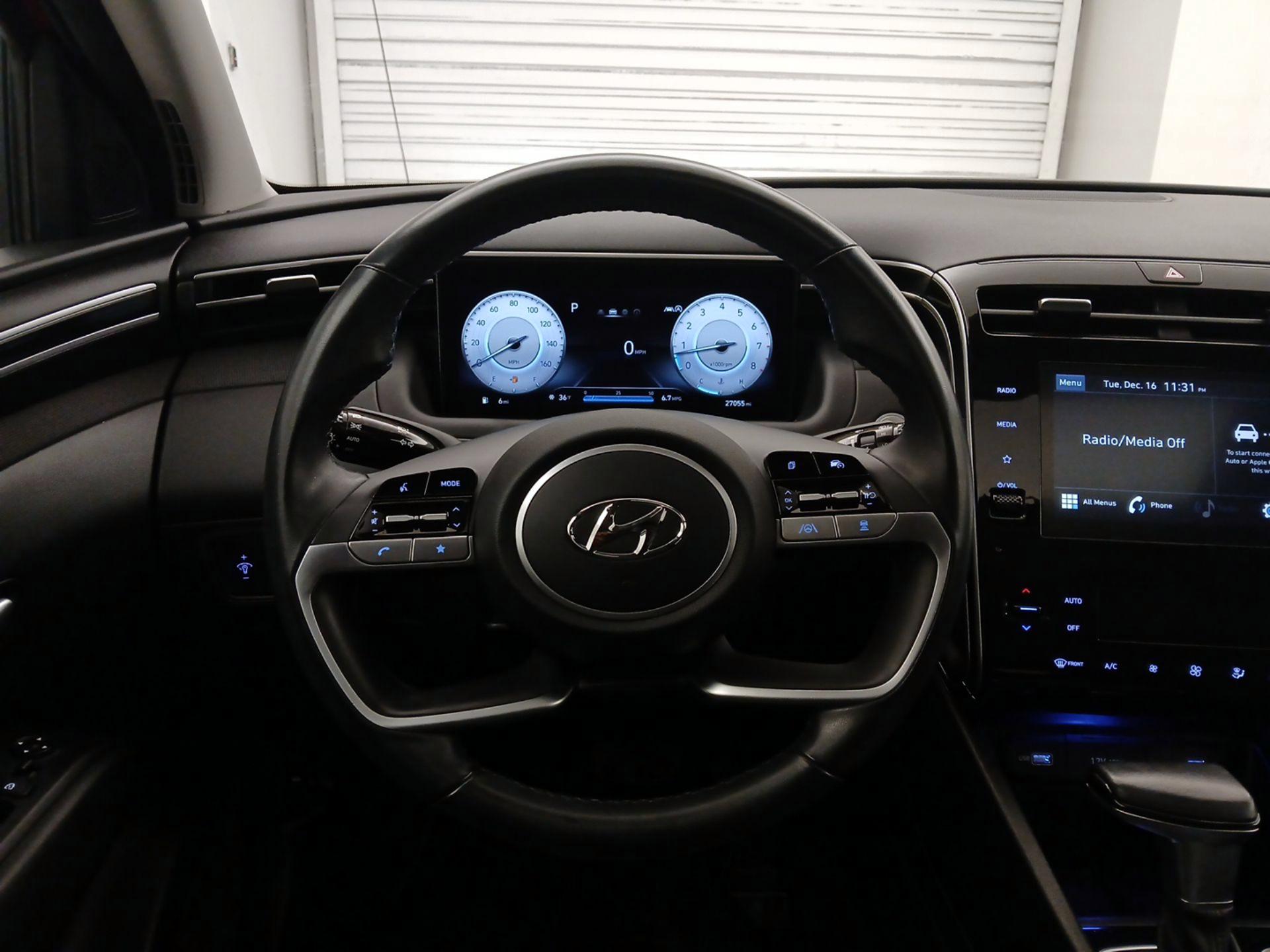 Thumbnail: 2023 Hyundai Tucson - 10