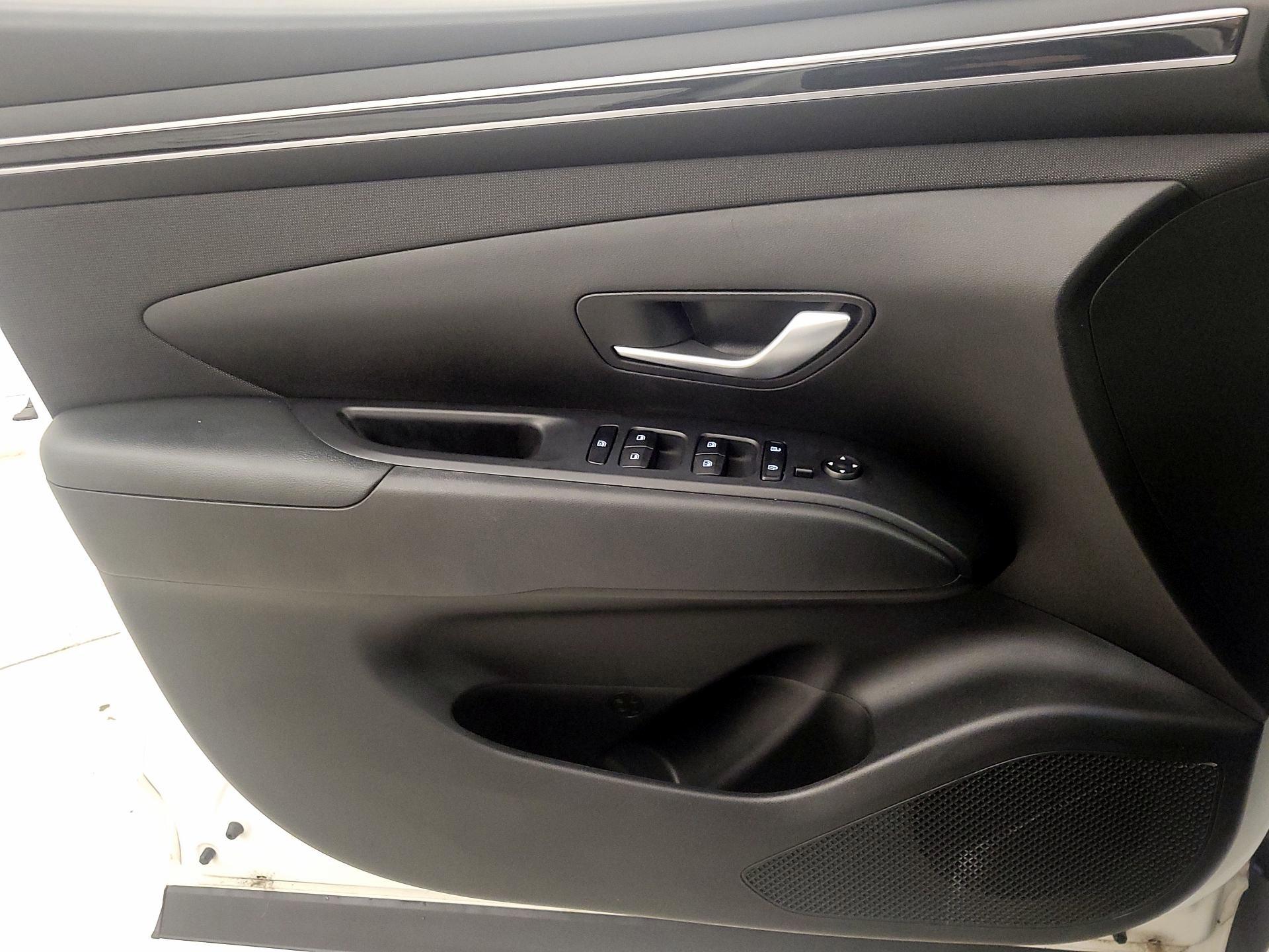 Thumbnail: 2023 Hyundai Tucson - 12