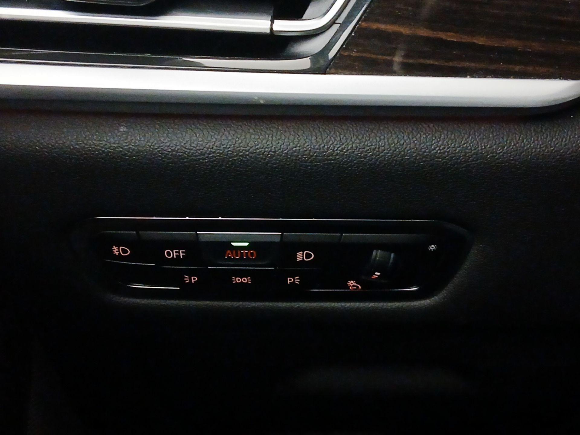 Thumbnail: 2020 BMW X7 - 13