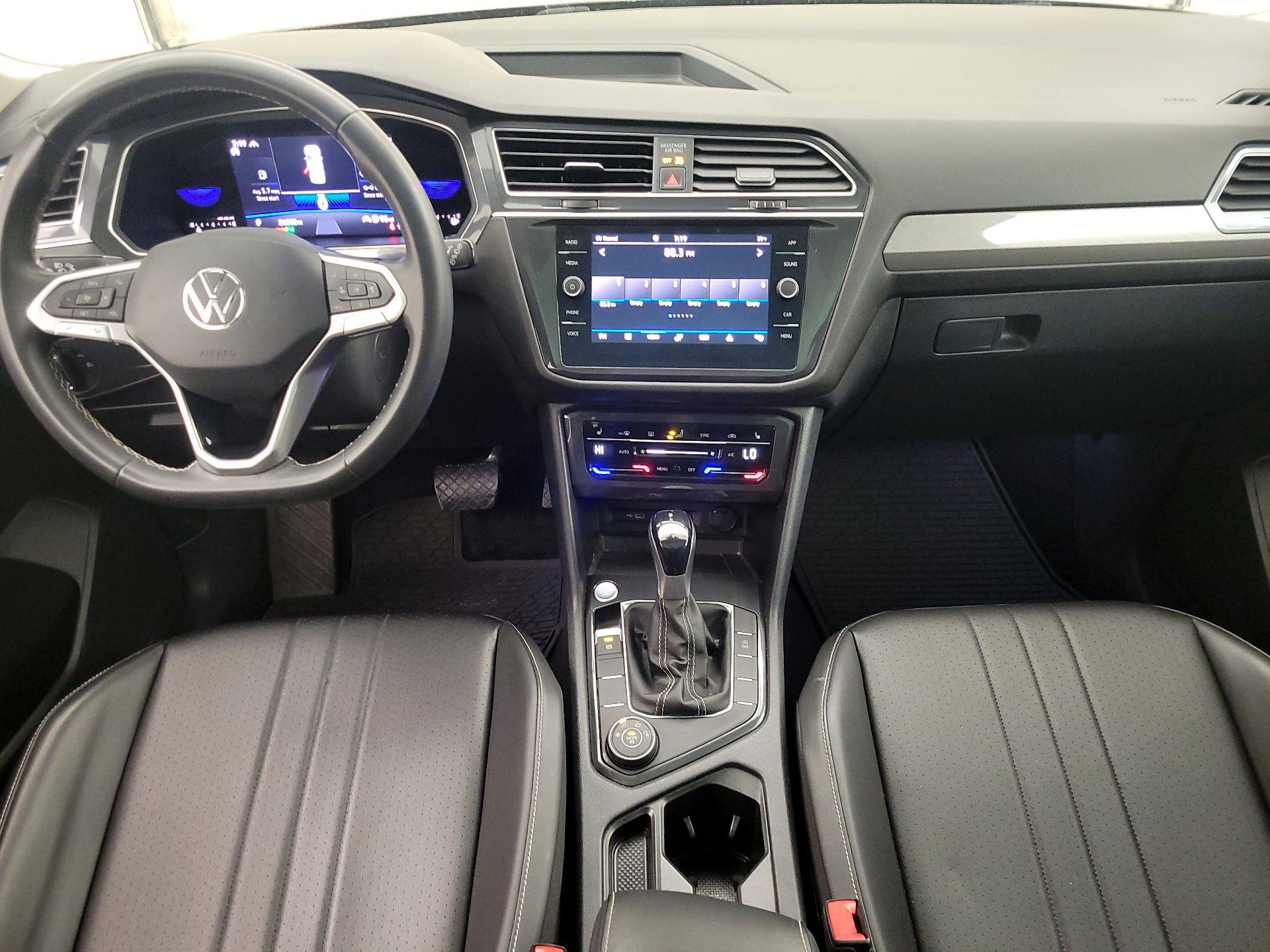 Thumbnail: 2022 Volkswagen Tiguan - 9