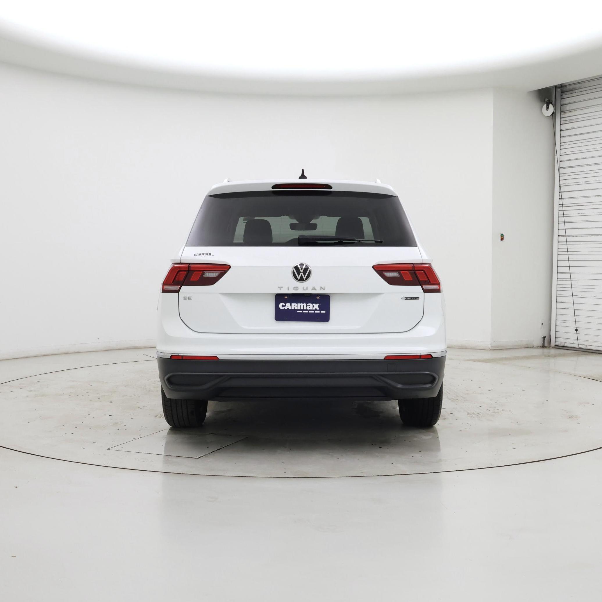 Thumbnail: 2022 Volkswagen Tiguan - 6