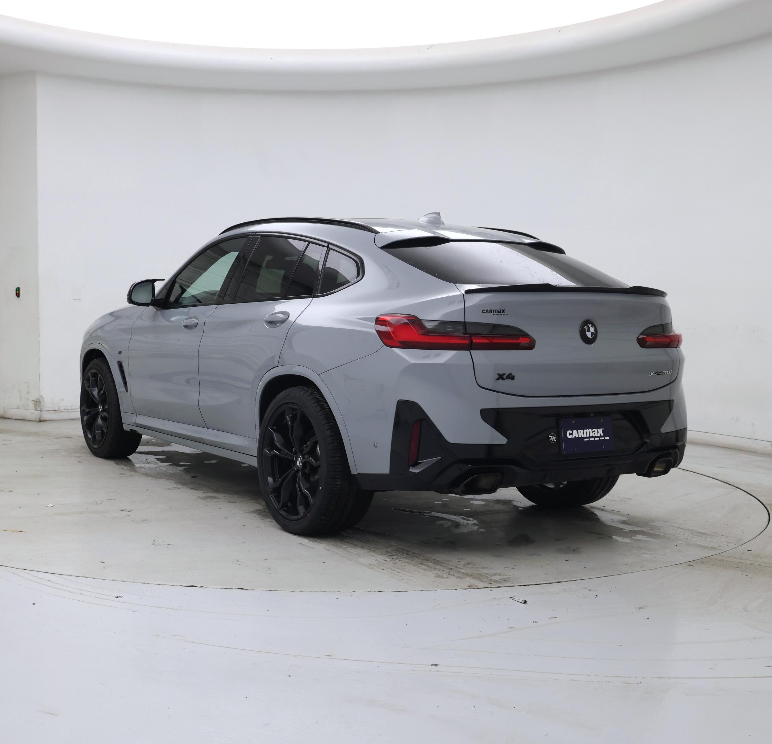 Thumbnail: 2022 BMW X4 - 2