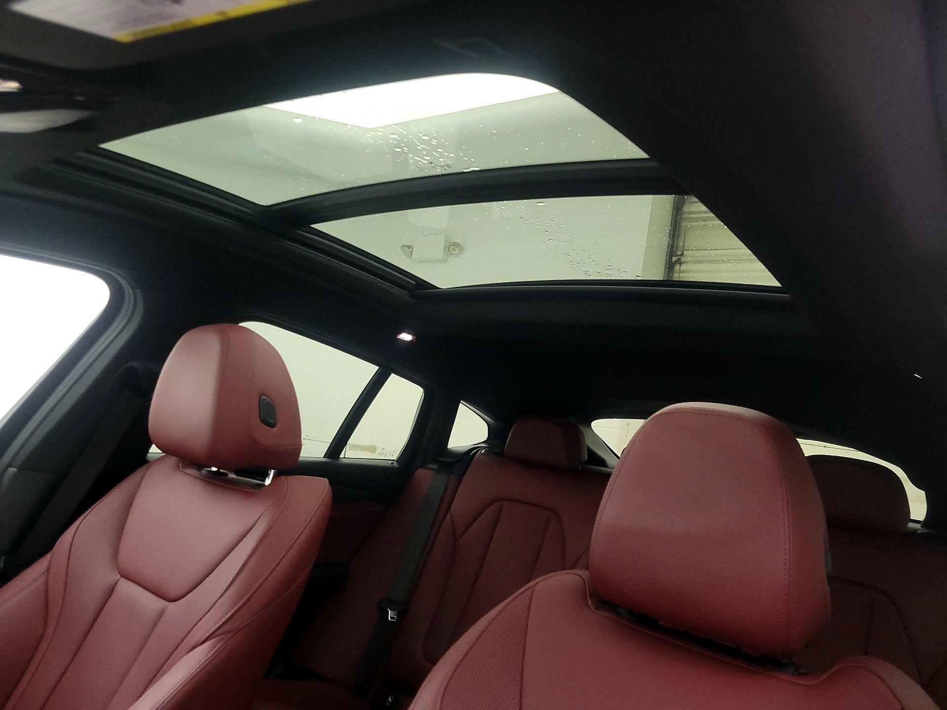 Thumbnail: 2022 BMW X4 - 20