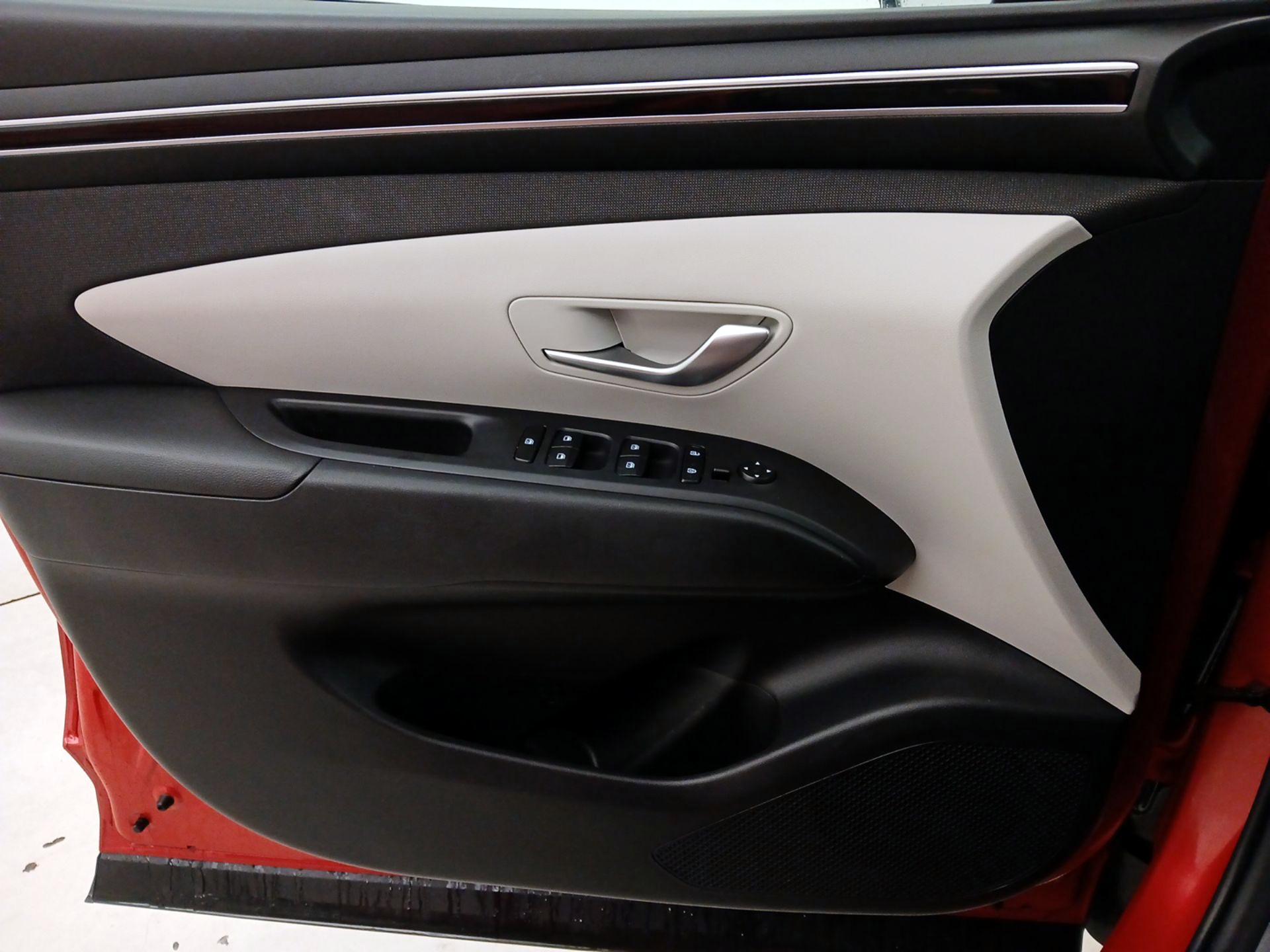 Thumbnail: 2023 Hyundai Tucson - 12