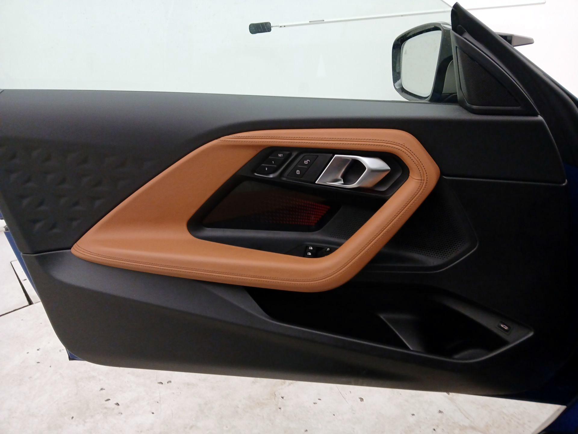 Thumbnail: 2024 BMW 2 Series - 12